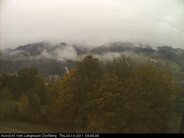 Webcam-Bild: Aussicht vom Dorfberg in Langnau 20111020-090500