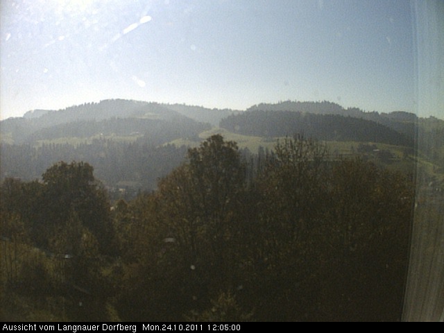 Webcam-Bild: Aussicht vom Dorfberg in Langnau 20111024-120500