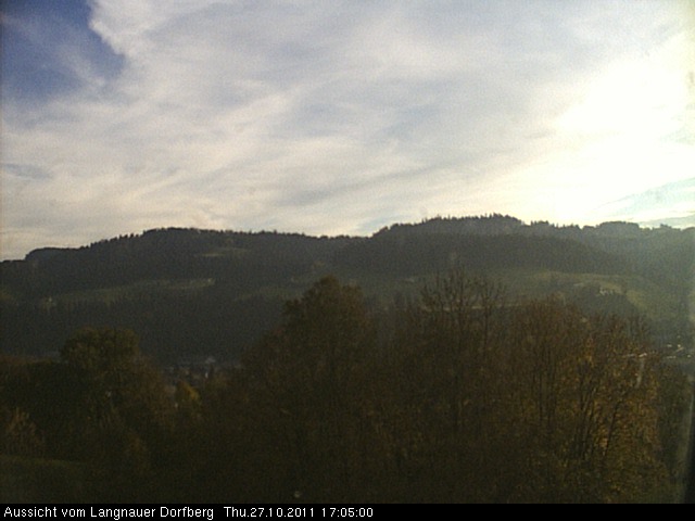 Webcam-Bild: Aussicht vom Dorfberg in Langnau 20111027-170500