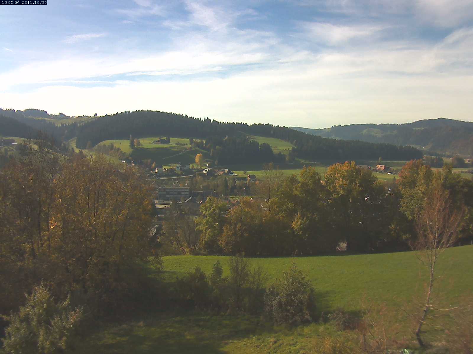 Webcam-Bild: Aussicht vom Dorfberg in Langnau 20111029-120600