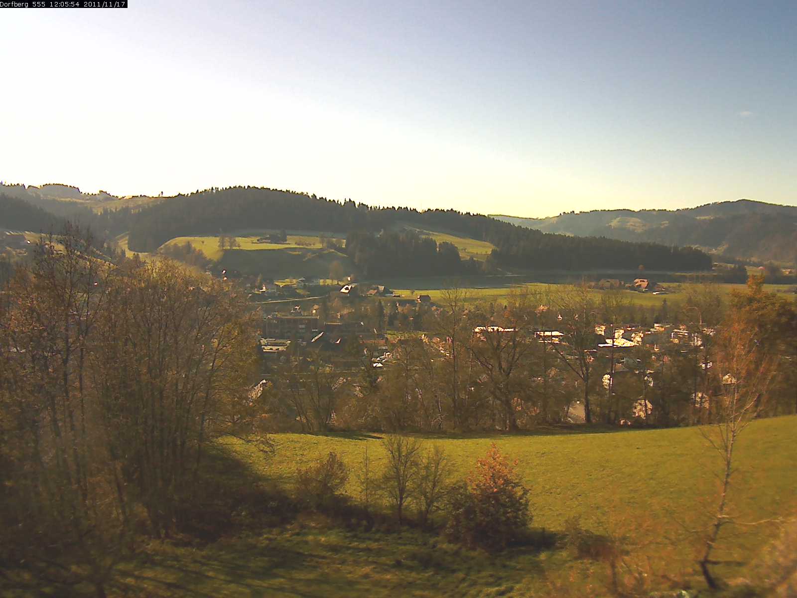 Webcam-Bild: Aussicht vom Dorfberg in Langnau 20111117-120600