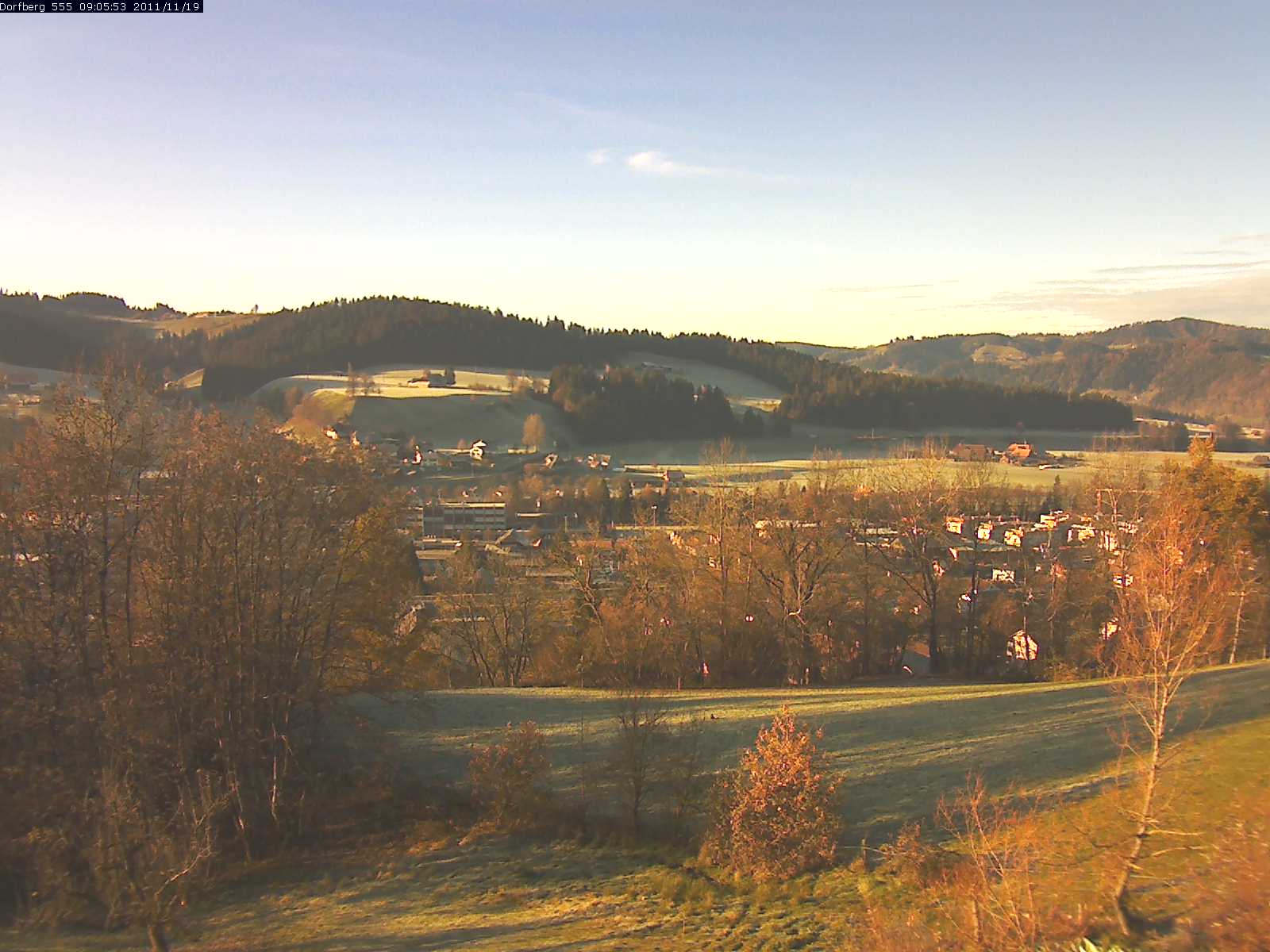 Webcam-Bild: Aussicht vom Dorfberg in Langnau 20111119-090600