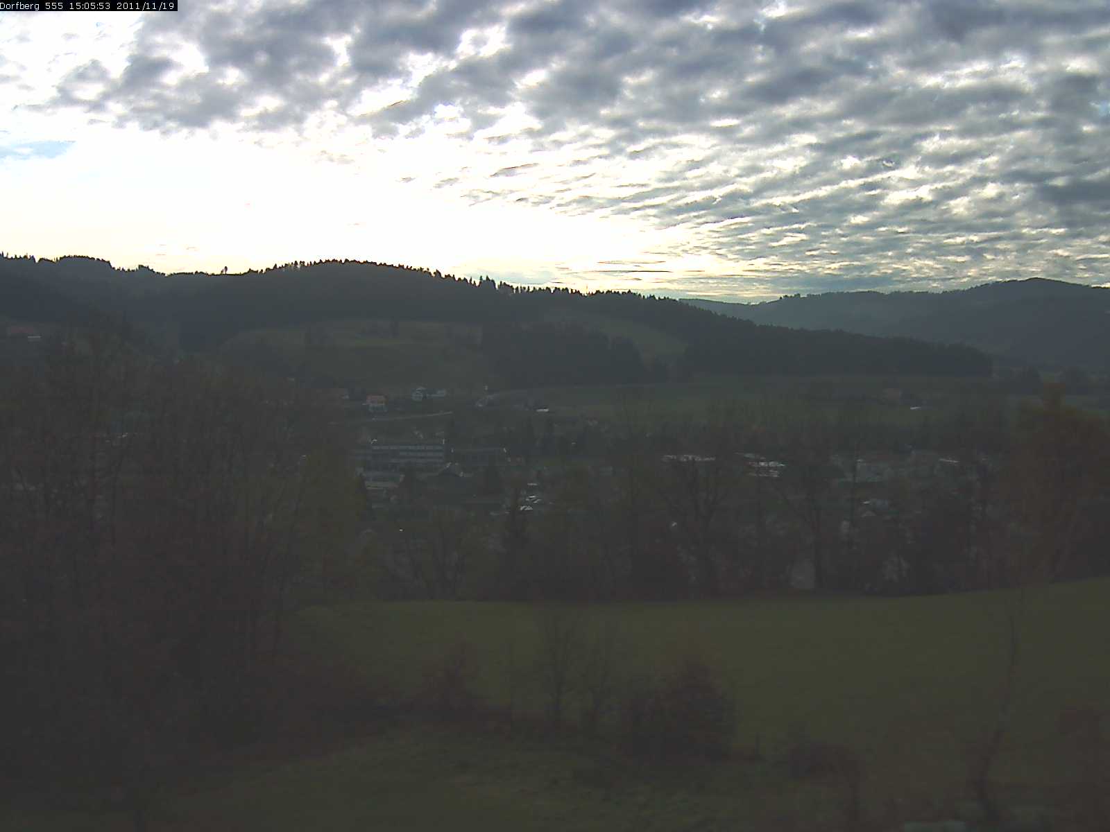 Webcam-Bild: Aussicht vom Dorfberg in Langnau 20111119-150600