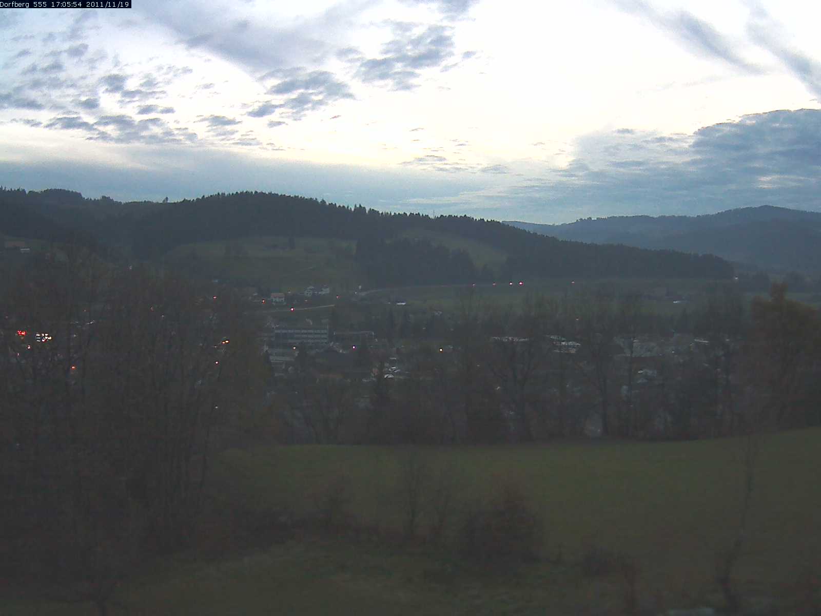 Webcam-Bild: Aussicht vom Dorfberg in Langnau 20111119-170600
