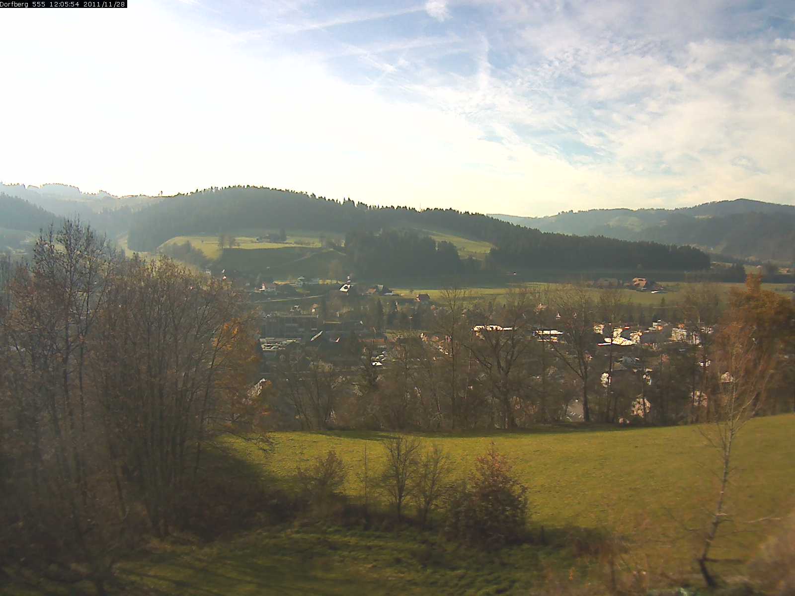 Webcam-Bild: Aussicht vom Dorfberg in Langnau 20111128-120600