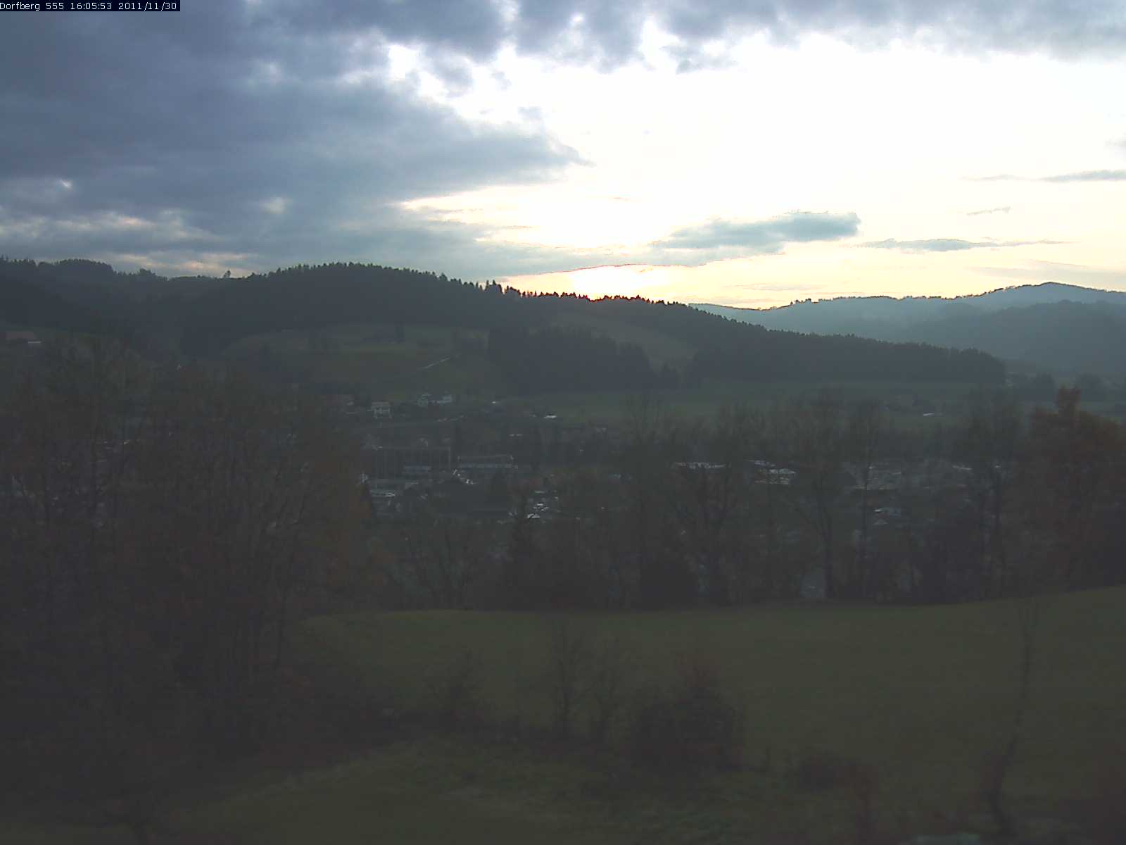 Webcam-Bild: Aussicht vom Dorfberg in Langnau 20111130-160600