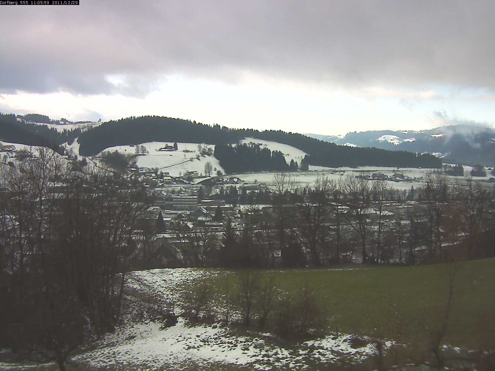 Webcam-Bild: Aussicht vom Dorfberg in Langnau 20111229-110600