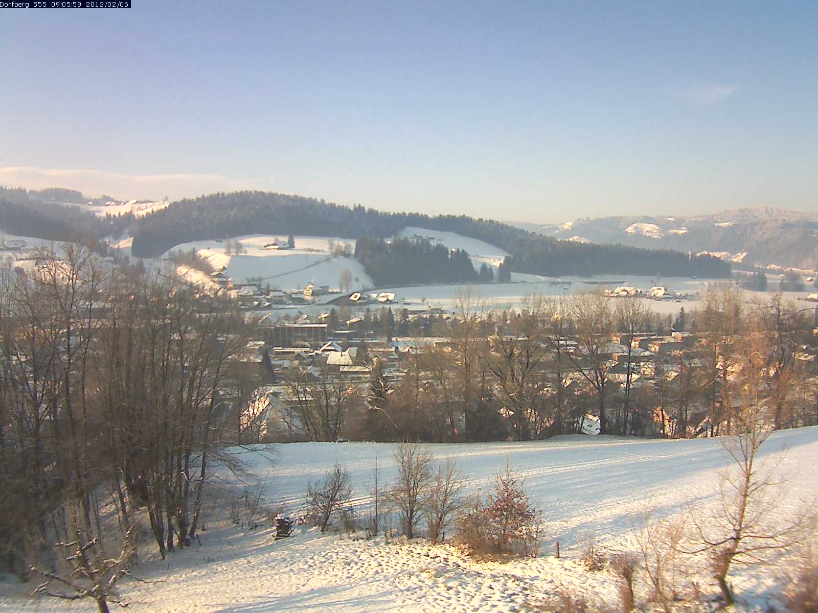 Webcam-Bild: Aussicht vom Dorfberg in Langnau 20120206-090600