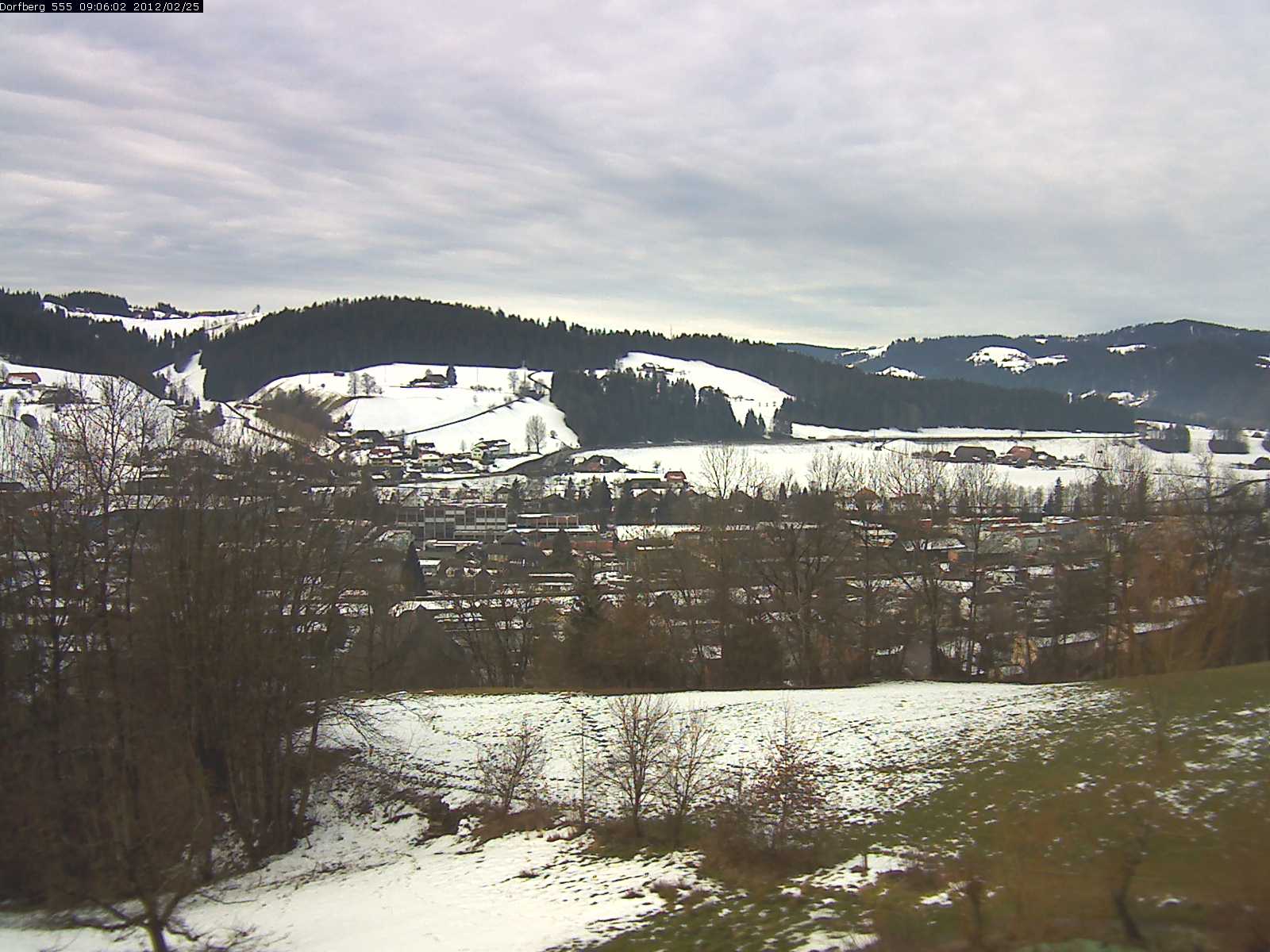 Webcam-Bild: Aussicht vom Dorfberg in Langnau 20120225-090600