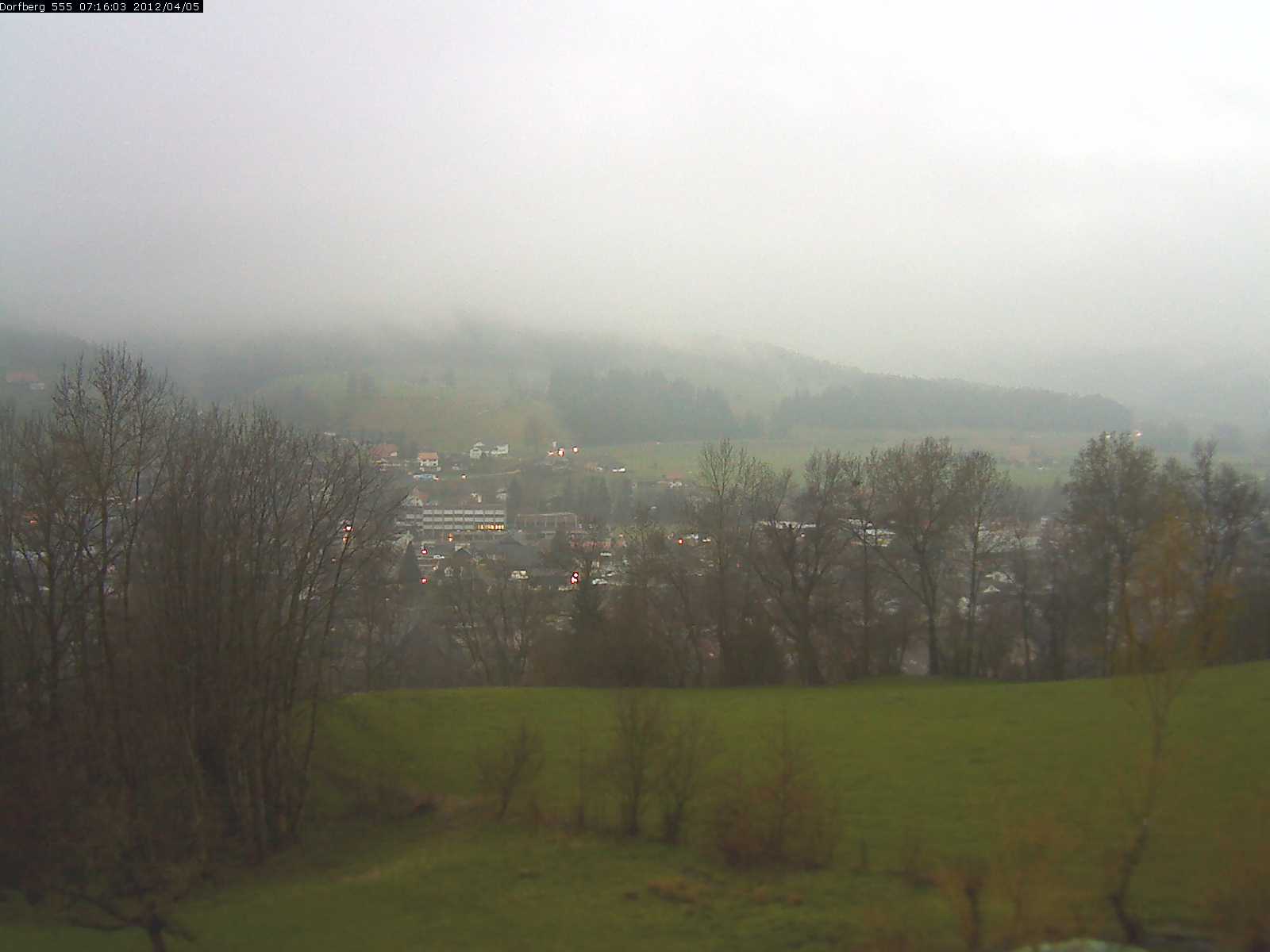 Webcam-Bild: Aussicht vom Dorfberg in Langnau 20120405-071600