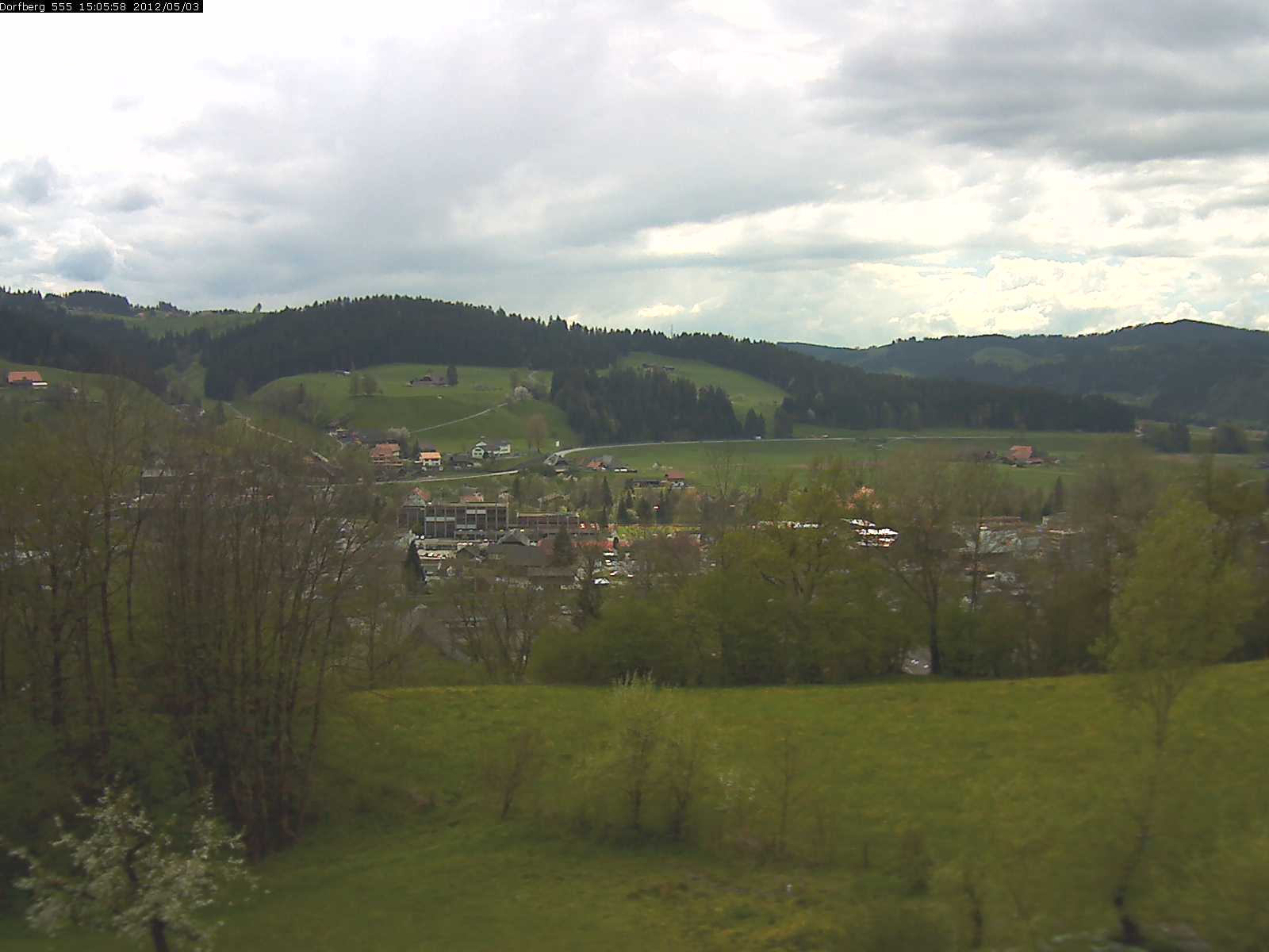 Webcam-Bild: Aussicht vom Dorfberg in Langnau 20120503-150600