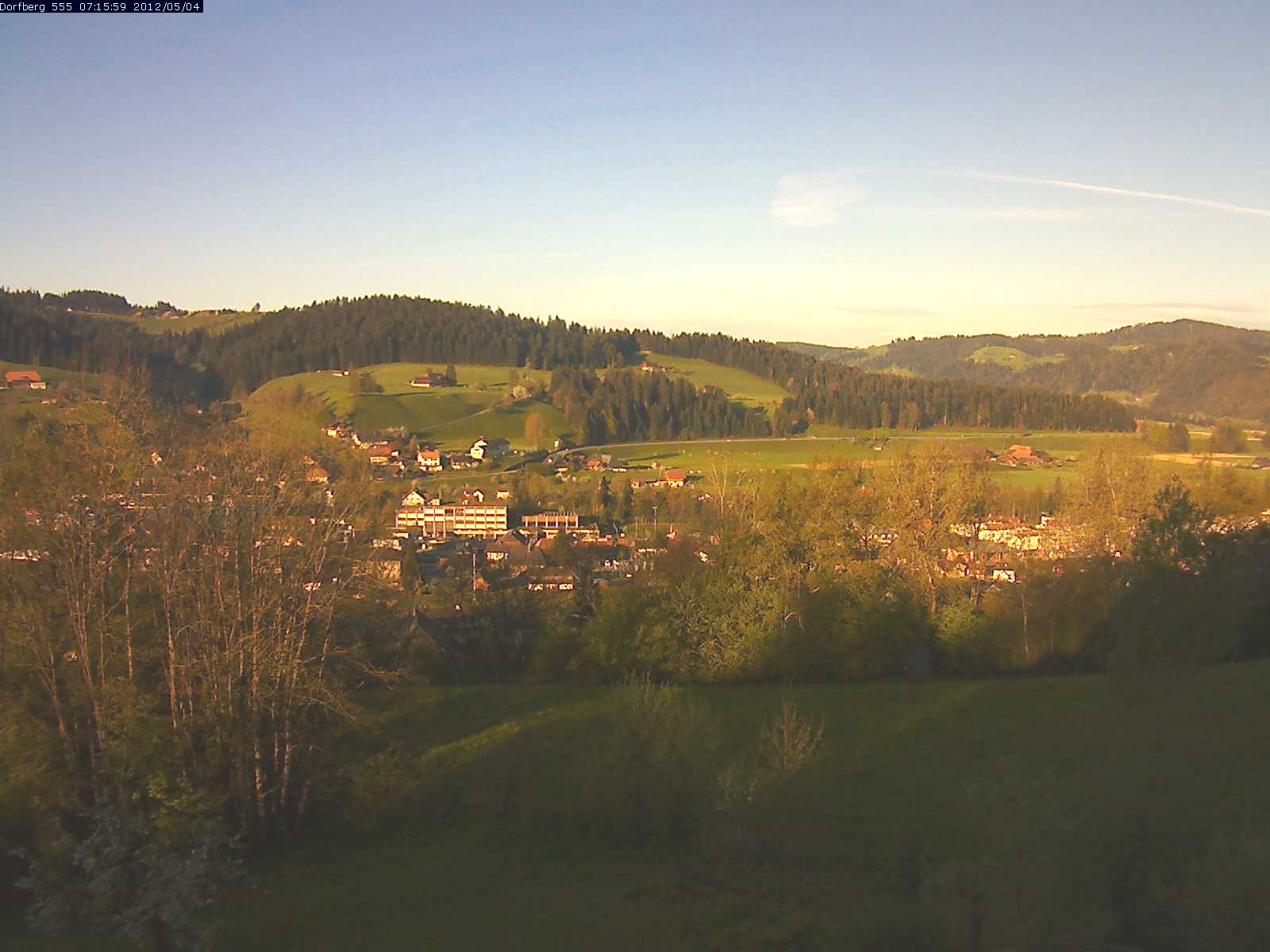 Webcam-Bild: Aussicht vom Dorfberg in Langnau 20120504-071600