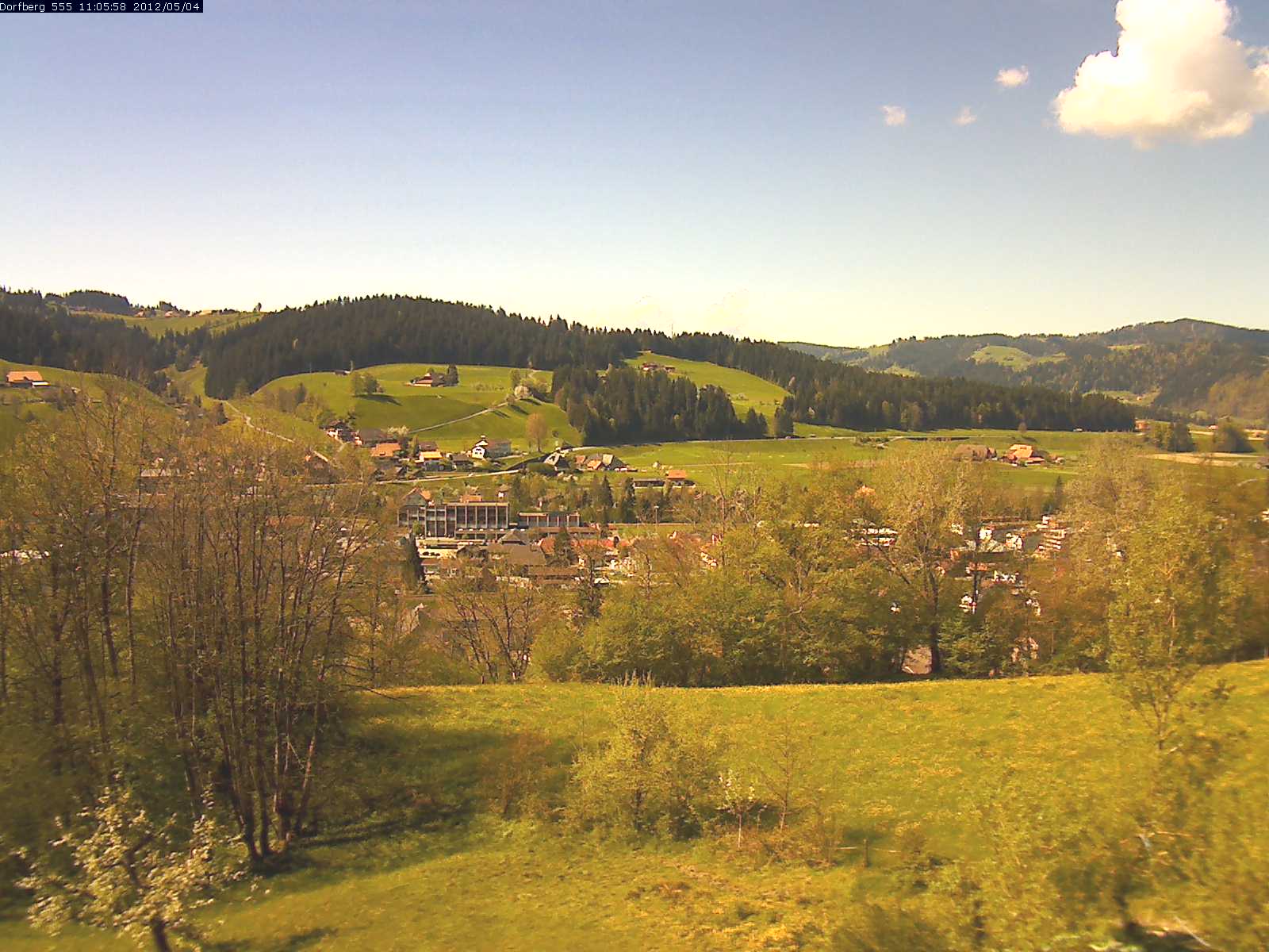 Webcam-Bild: Aussicht vom Dorfberg in Langnau 20120504-110600