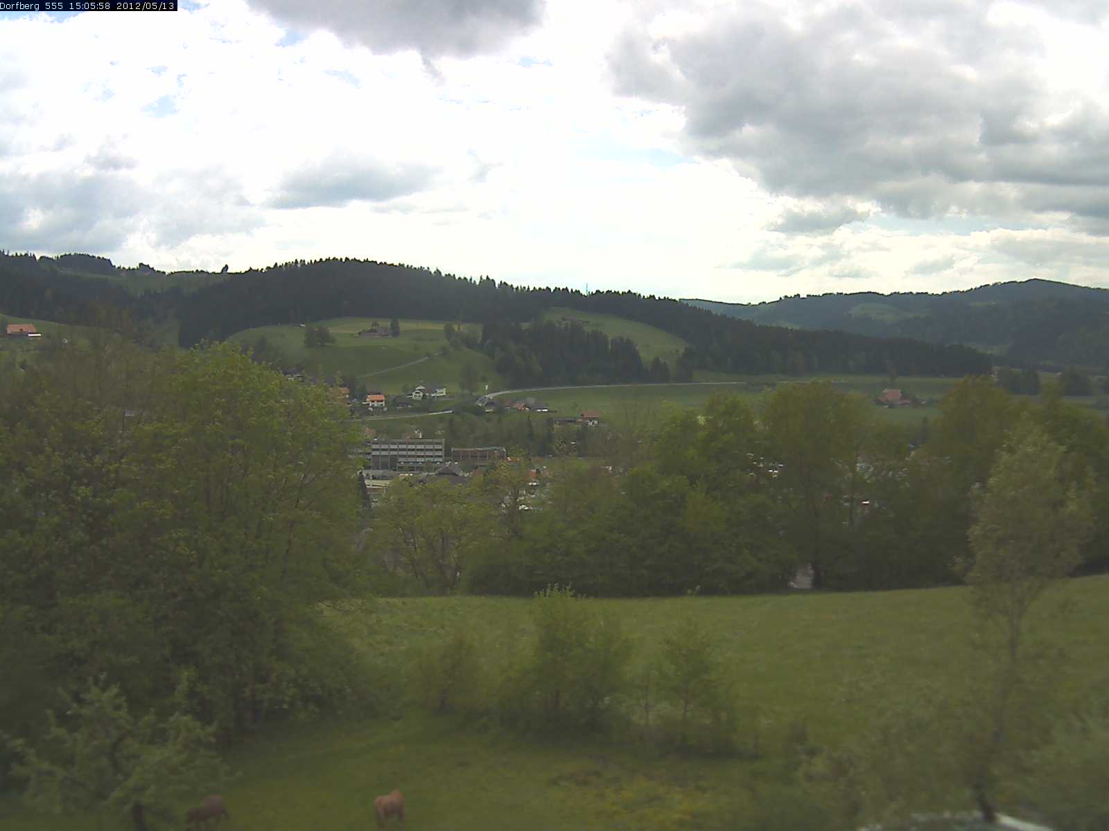Webcam-Bild: Aussicht vom Dorfberg in Langnau 20120513-150600
