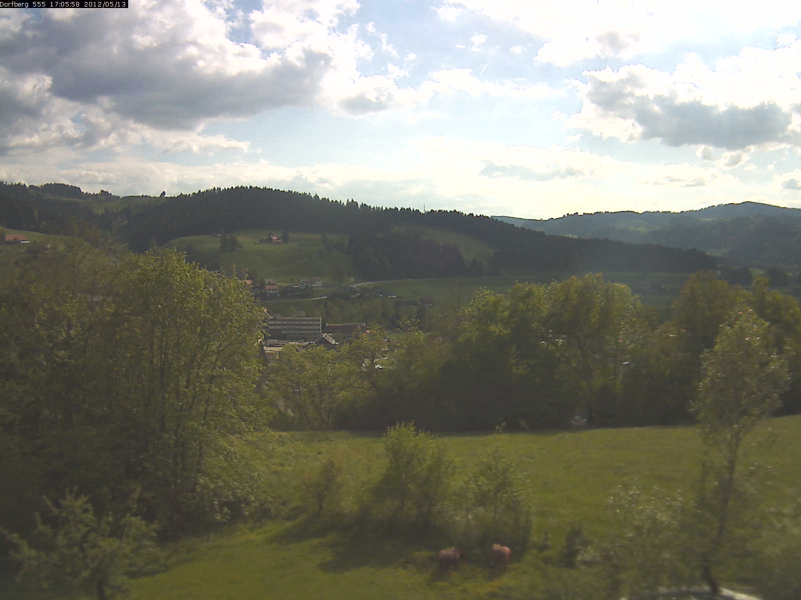 Webcam-Bild: Aussicht vom Dorfberg in Langnau 20120513-170600
