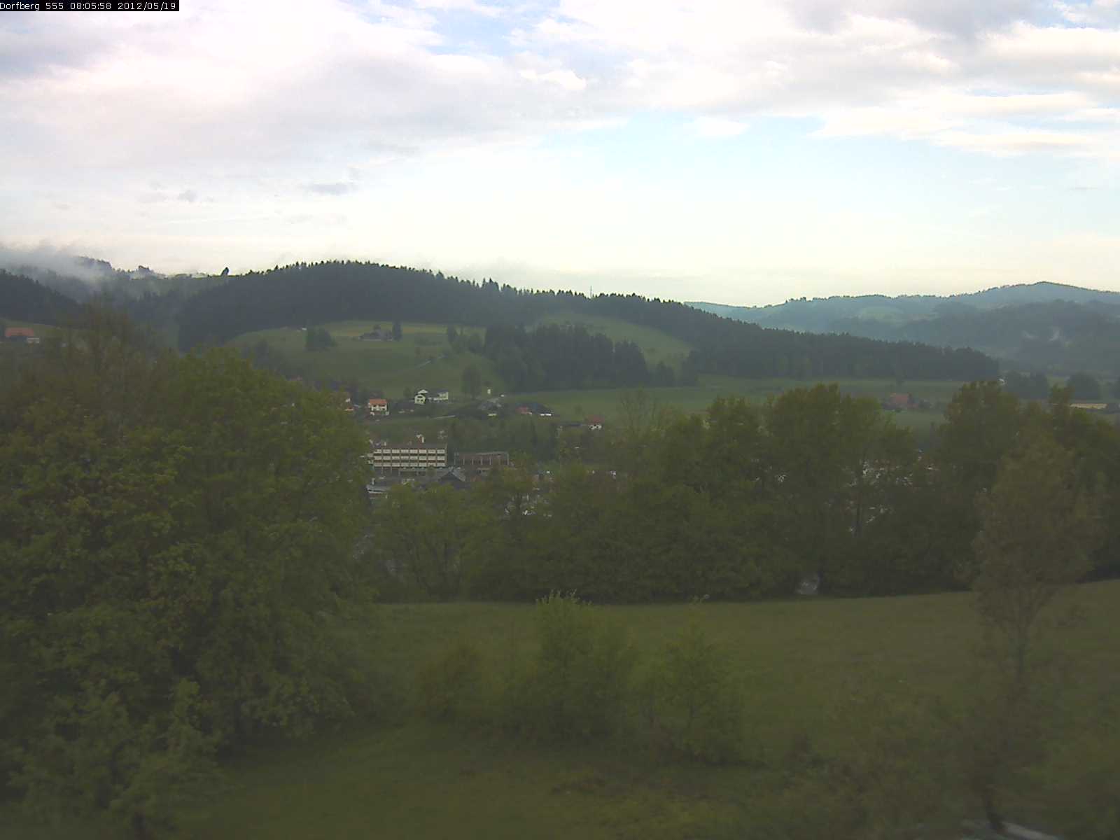 Webcam-Bild: Aussicht vom Dorfberg in Langnau 20120519-080600