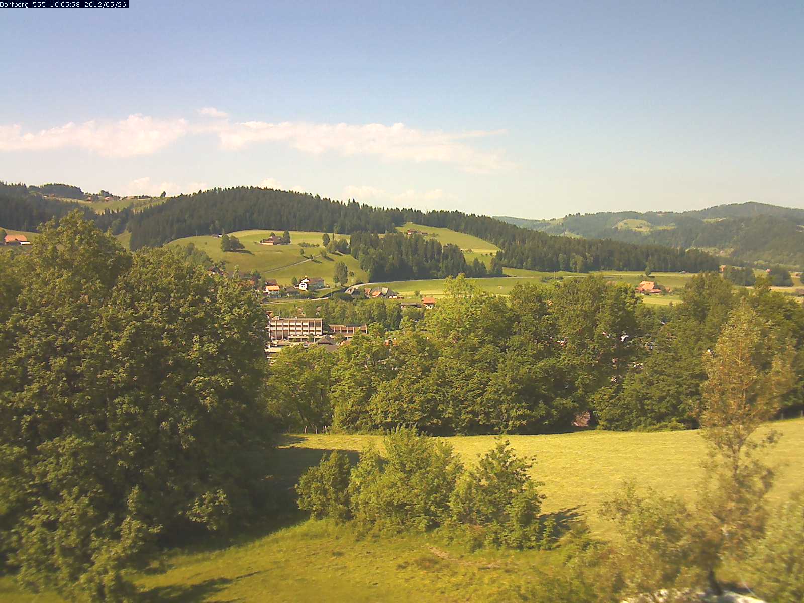 Webcam-Bild: Aussicht vom Dorfberg in Langnau 20120526-100600