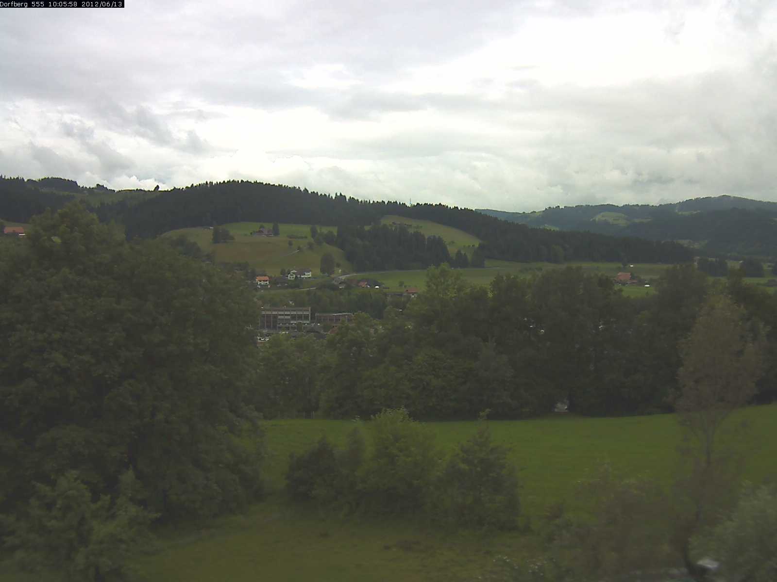 Webcam-Bild: Aussicht vom Dorfberg in Langnau 20120613-100600
