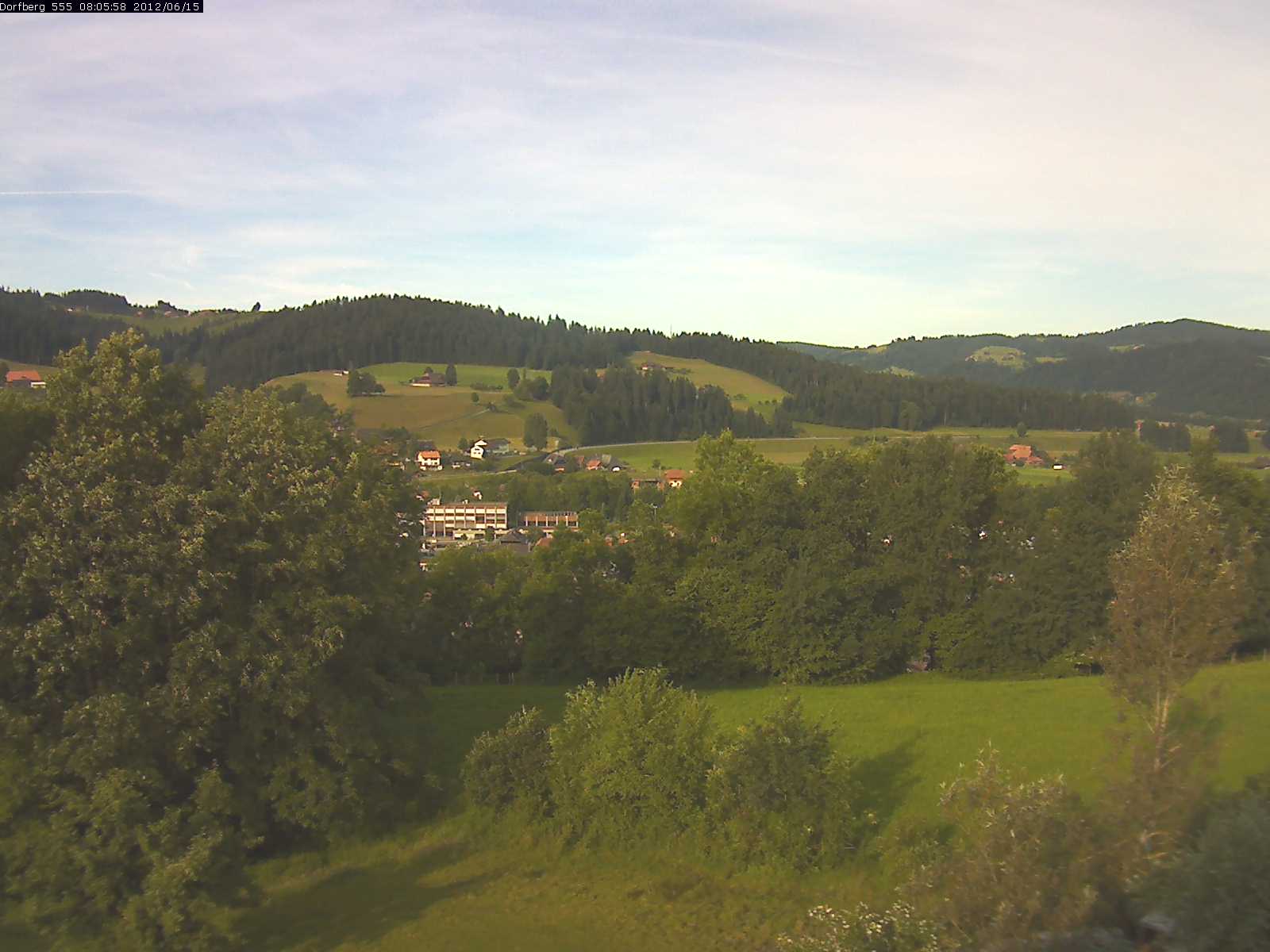 Webcam-Bild: Aussicht vom Dorfberg in Langnau 20120615-080600