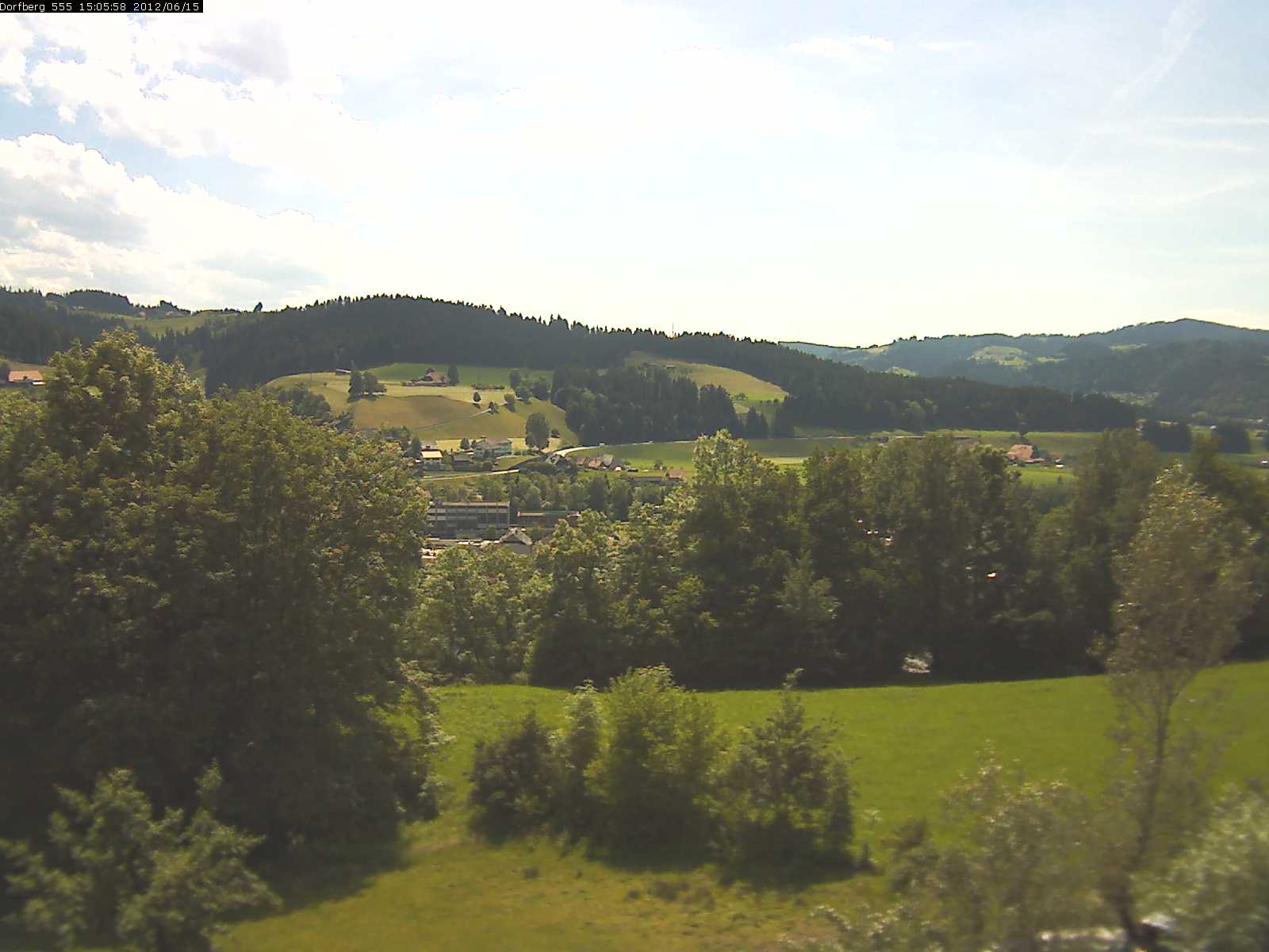 Webcam-Bild: Aussicht vom Dorfberg in Langnau 20120615-150600