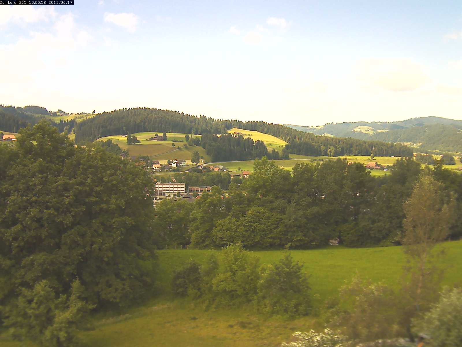 Webcam-Bild: Aussicht vom Dorfberg in Langnau 20120617-100600