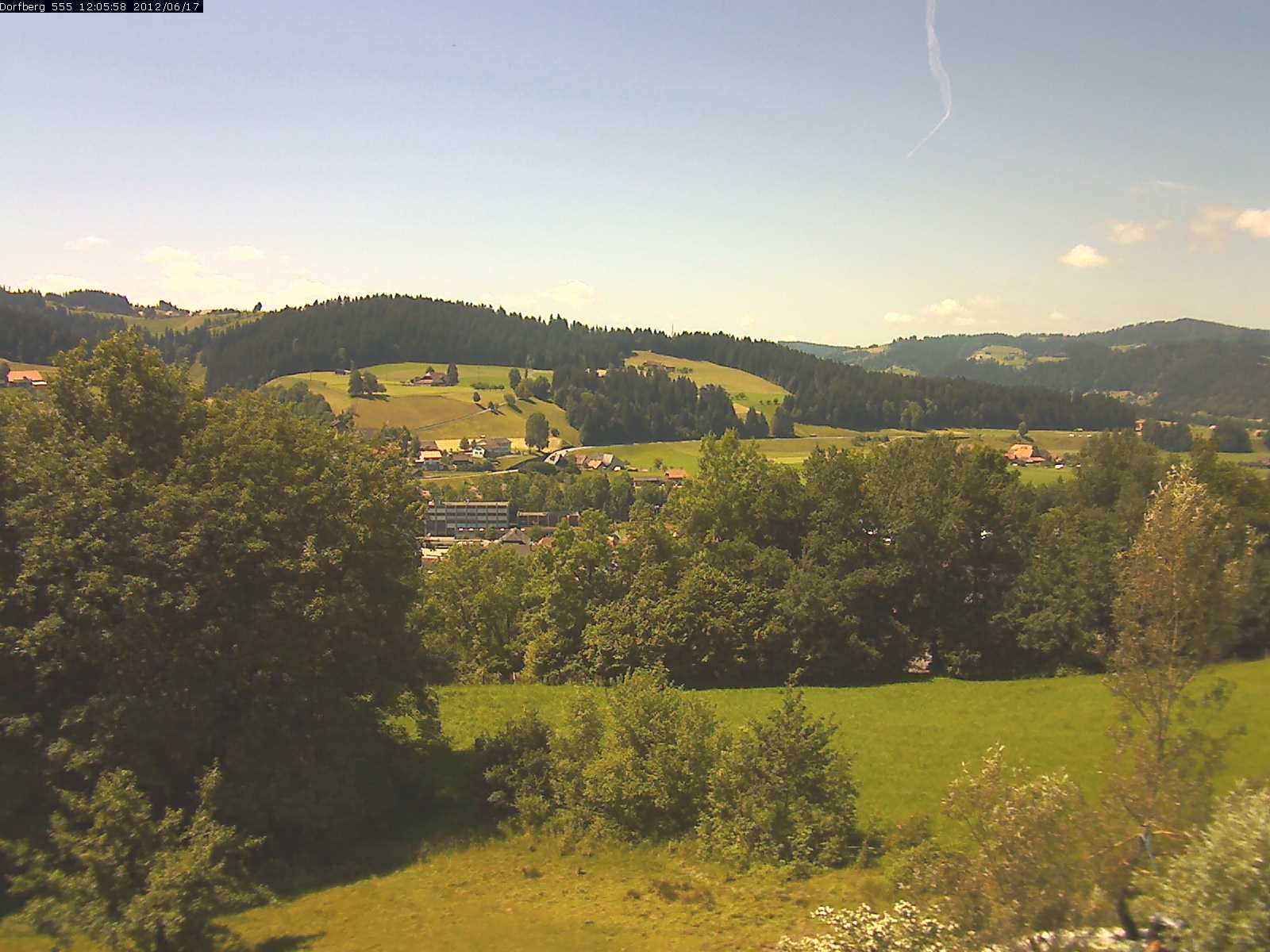 Webcam-Bild: Aussicht vom Dorfberg in Langnau 20120617-120600