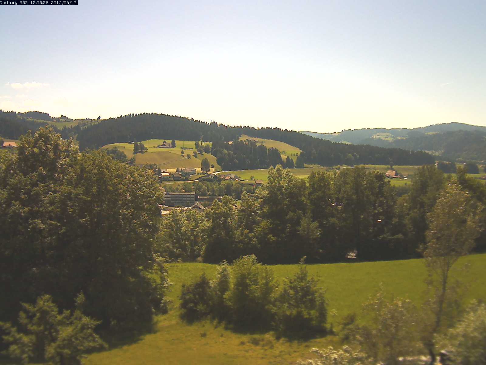 Webcam-Bild: Aussicht vom Dorfberg in Langnau 20120617-150600