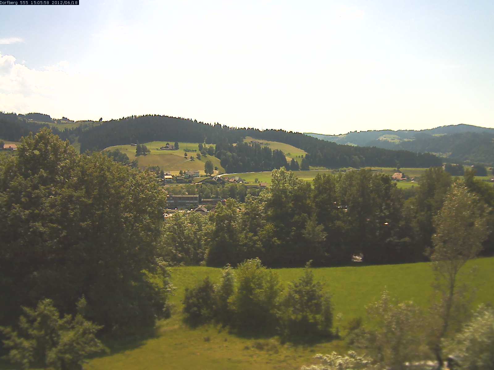 Webcam-Bild: Aussicht vom Dorfberg in Langnau 20120618-150600