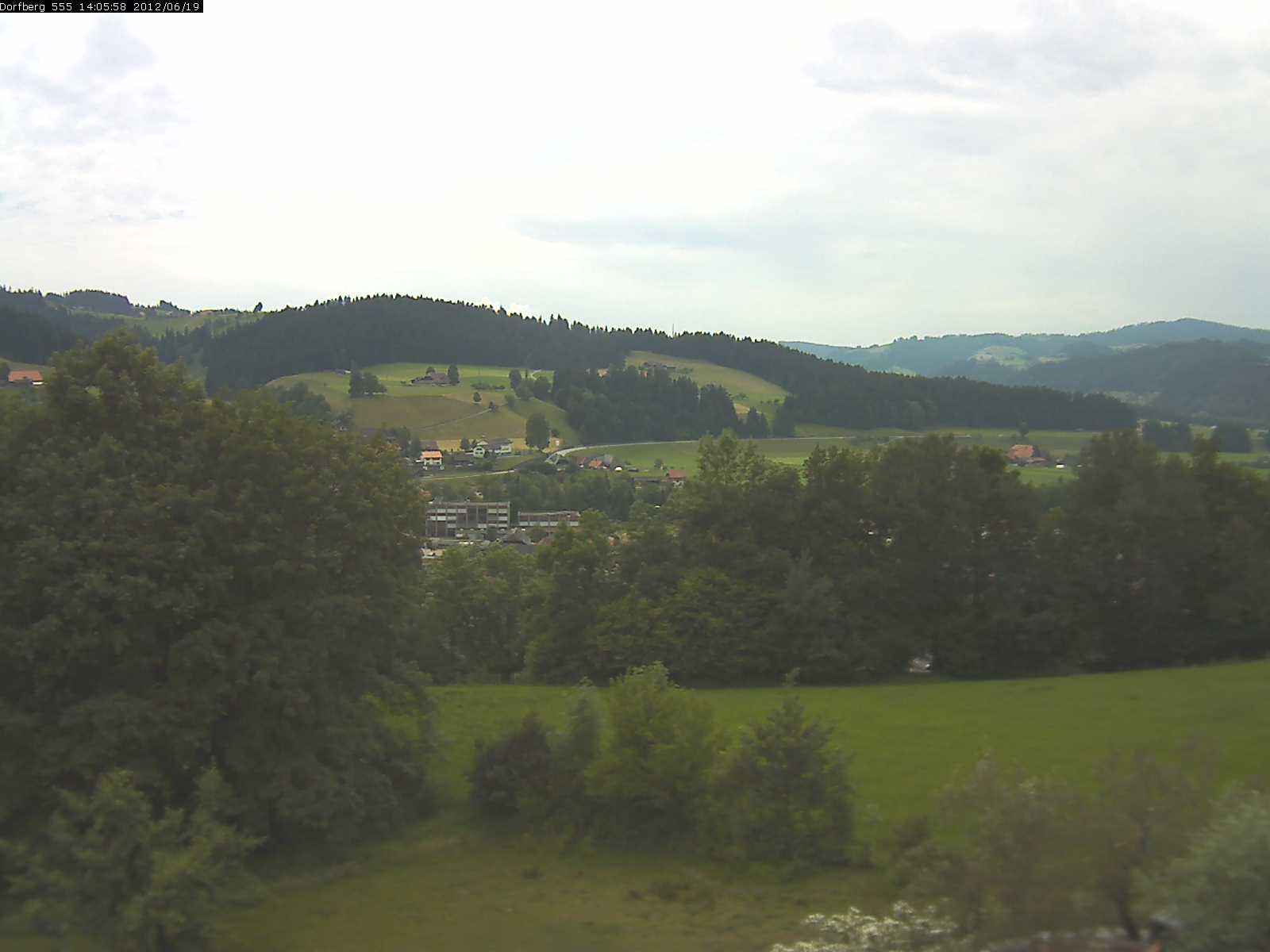 Webcam-Bild: Aussicht vom Dorfberg in Langnau 20120619-140600