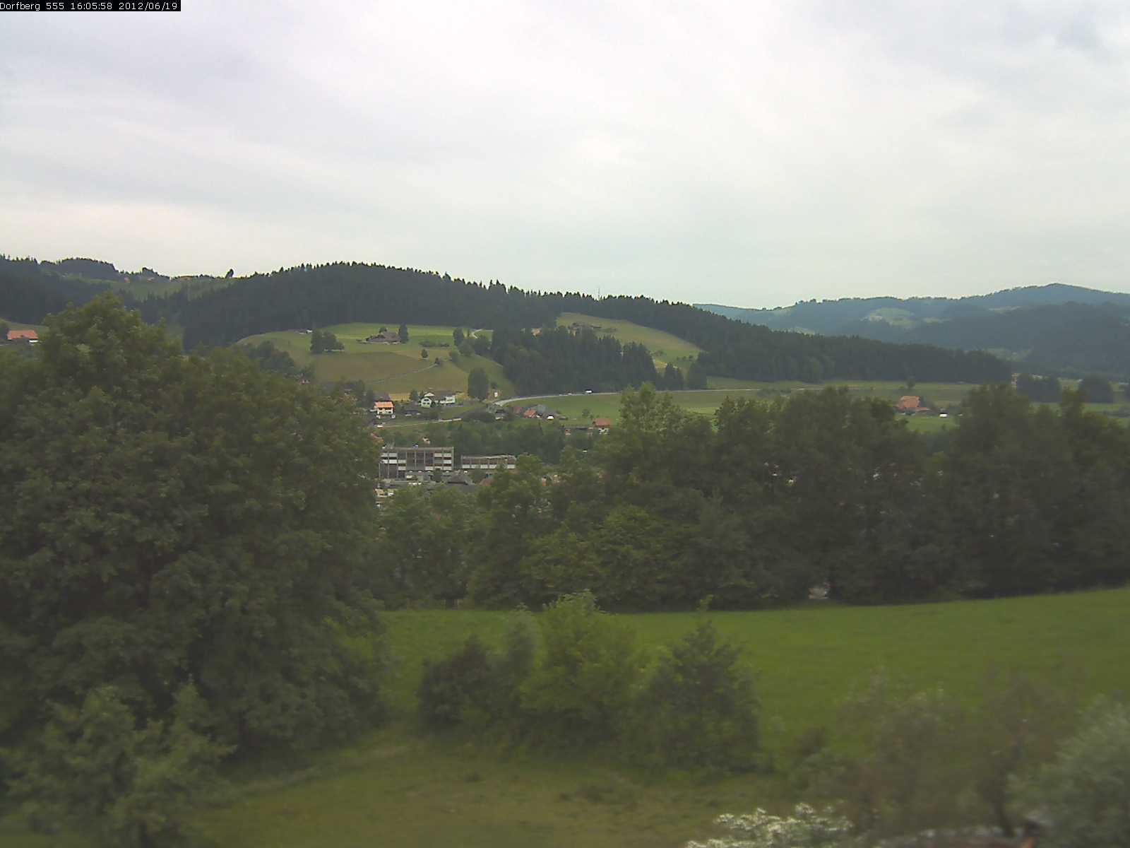 Webcam-Bild: Aussicht vom Dorfberg in Langnau 20120619-160600