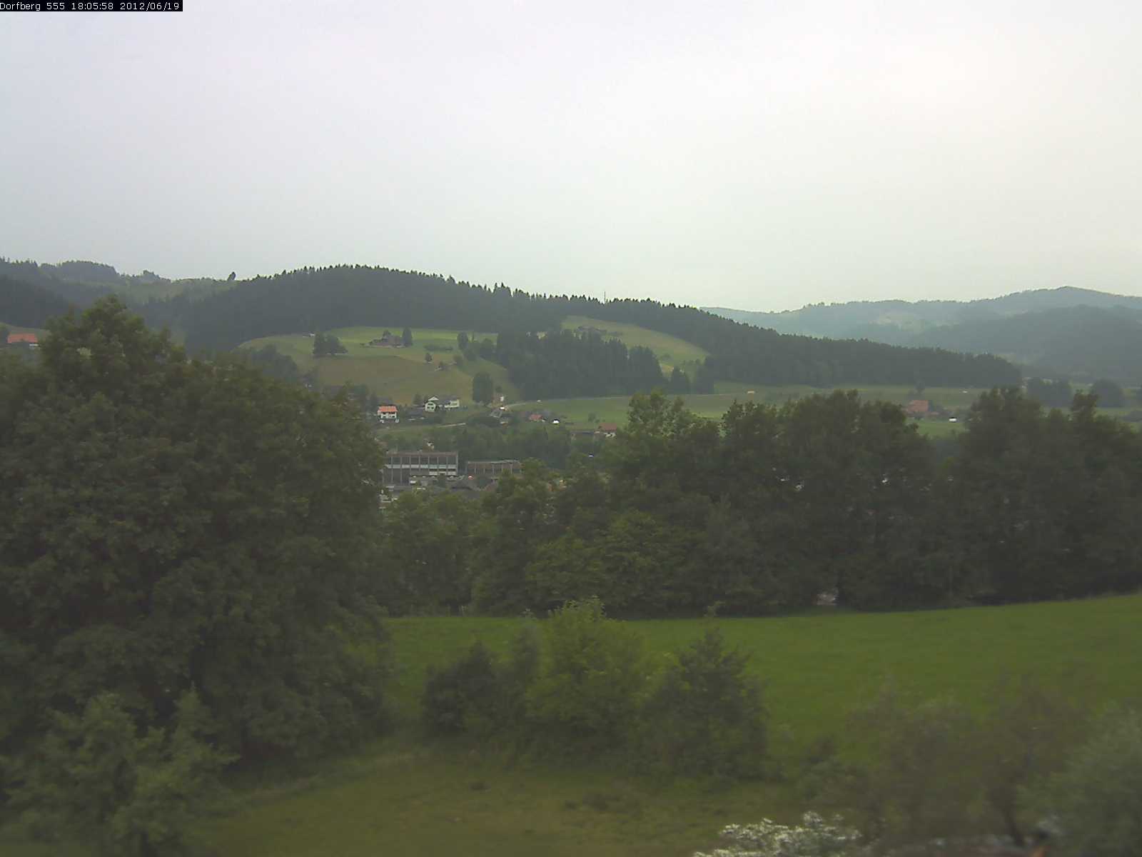 Webcam-Bild: Aussicht vom Dorfberg in Langnau 20120619-180600