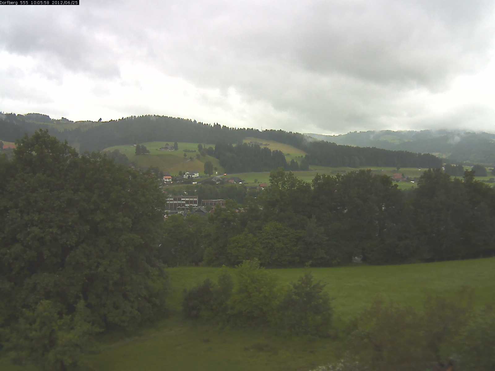 Webcam-Bild: Aussicht vom Dorfberg in Langnau 20120625-100600