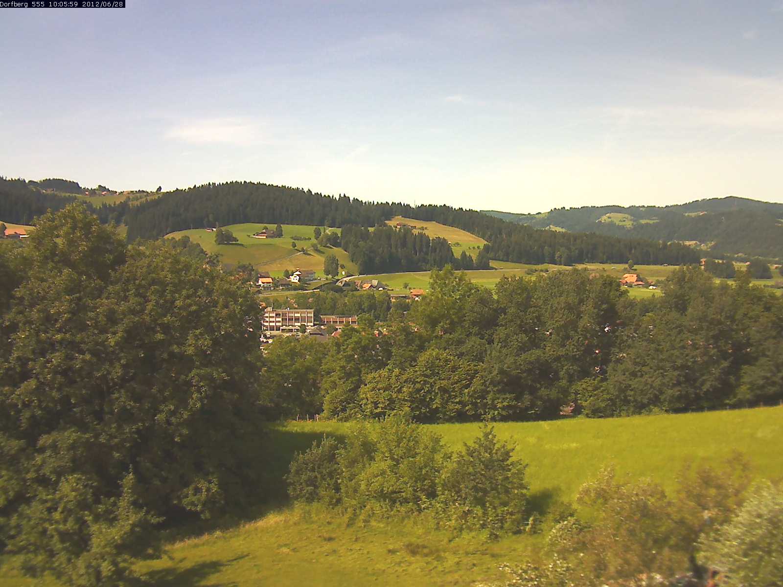 Webcam-Bild: Aussicht vom Dorfberg in Langnau 20120628-100600
