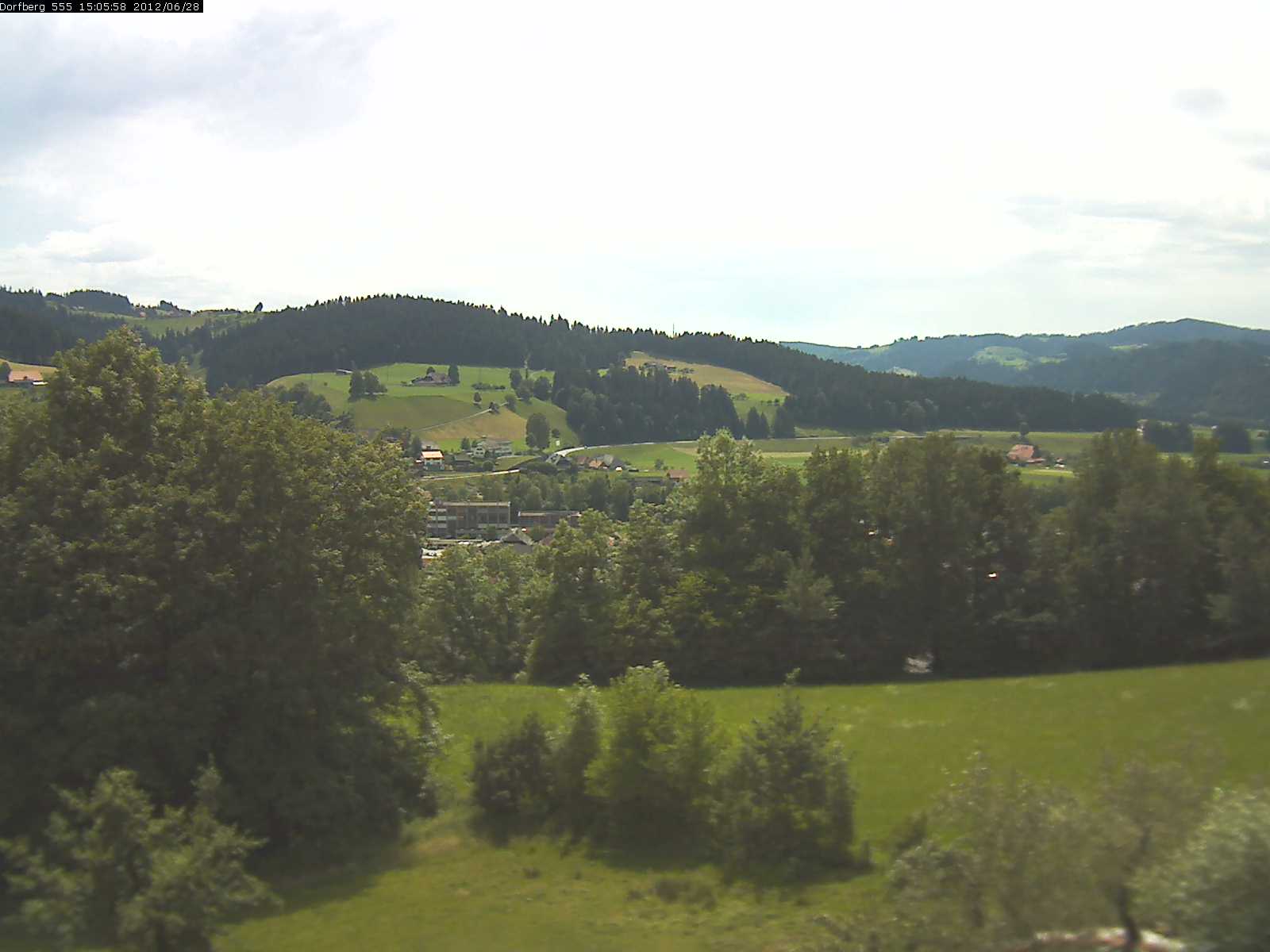 Webcam-Bild: Aussicht vom Dorfberg in Langnau 20120628-150600