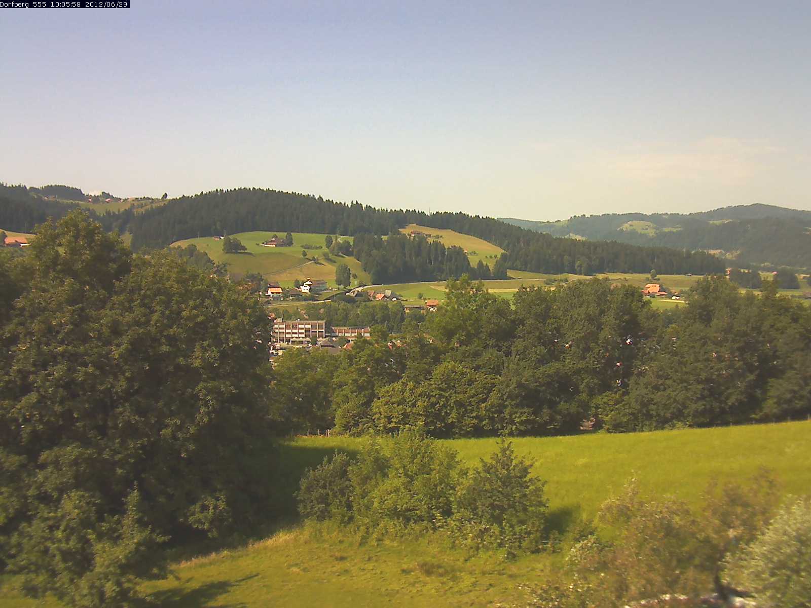Webcam-Bild: Aussicht vom Dorfberg in Langnau 20120629-100600