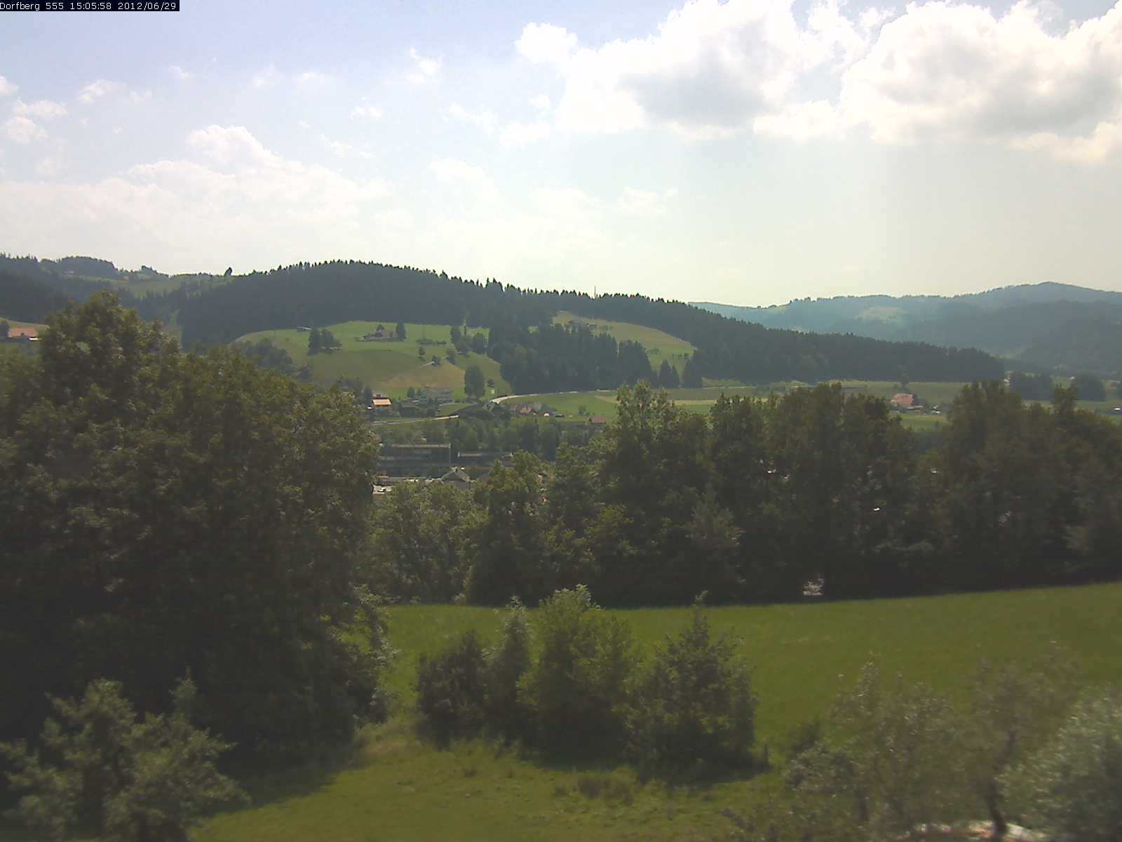 Webcam-Bild: Aussicht vom Dorfberg in Langnau 20120629-150600