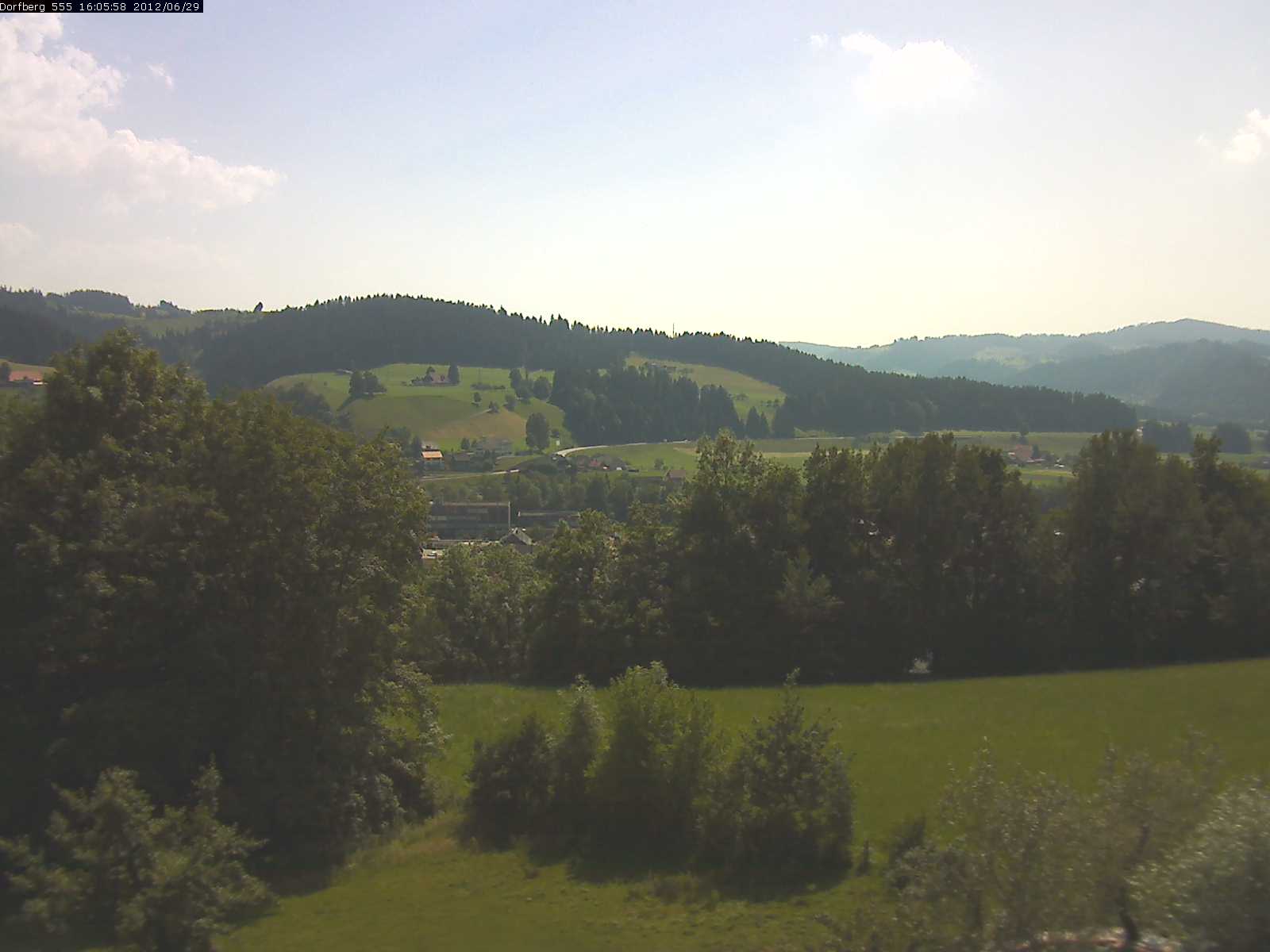 Webcam-Bild: Aussicht vom Dorfberg in Langnau 20120629-160600