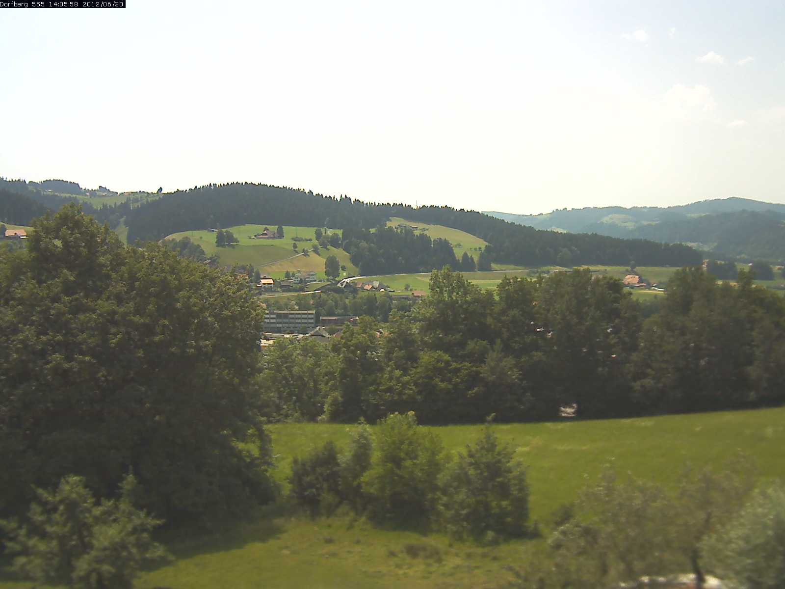 Webcam-Bild: Aussicht vom Dorfberg in Langnau 20120630-140600