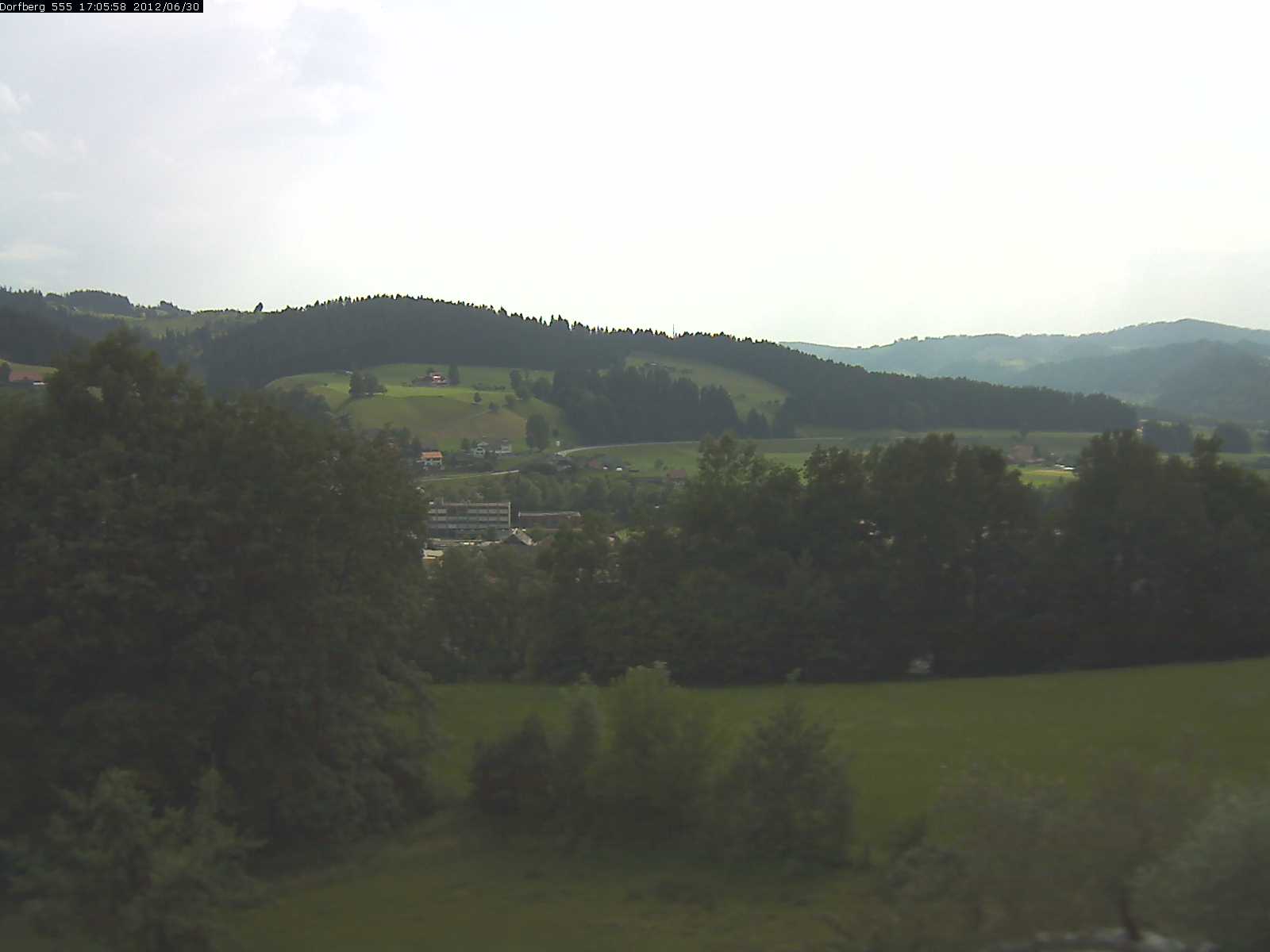 Webcam-Bild: Aussicht vom Dorfberg in Langnau 20120630-170600