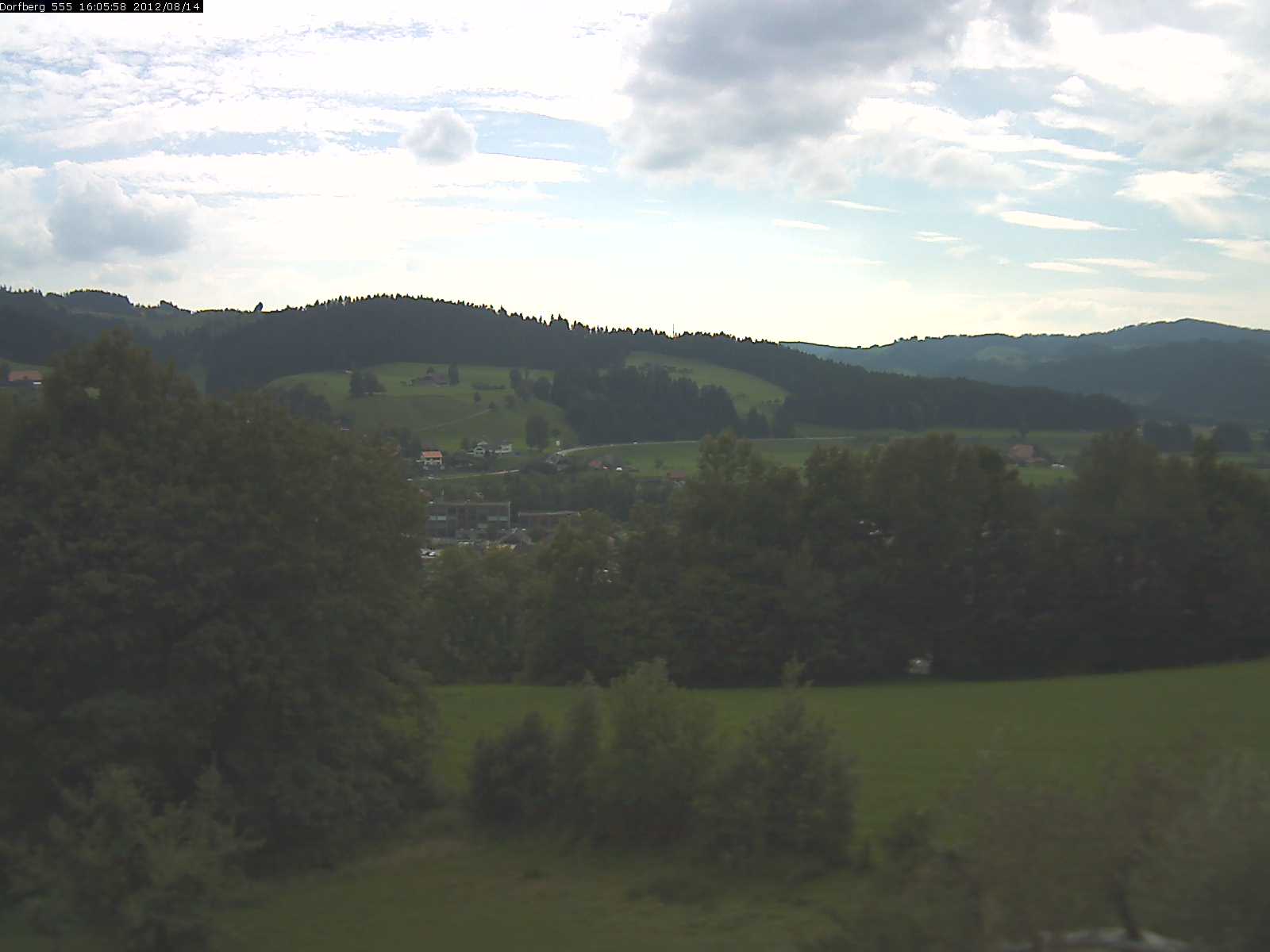 Webcam-Bild: Aussicht vom Dorfberg in Langnau 20120814-160600