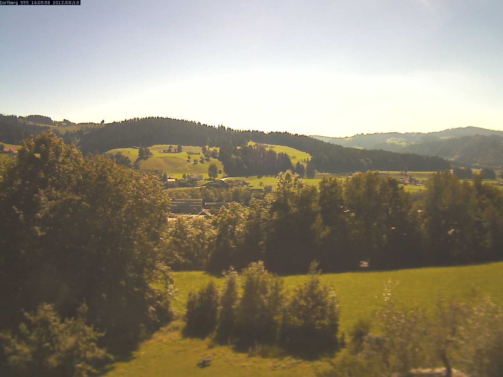 Webcam-Bild: Aussicht vom Dorfberg in Langnau 20120818-160600