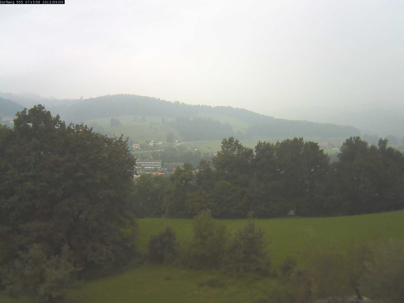 Webcam-Bild: Aussicht vom Dorfberg in Langnau 20120905-071600