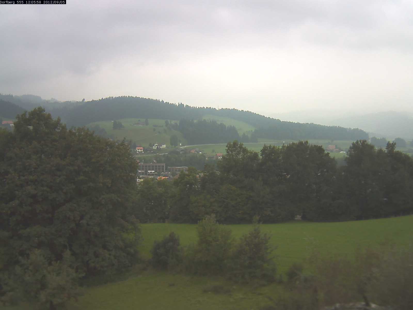 Webcam-Bild: Aussicht vom Dorfberg in Langnau 20120905-120600