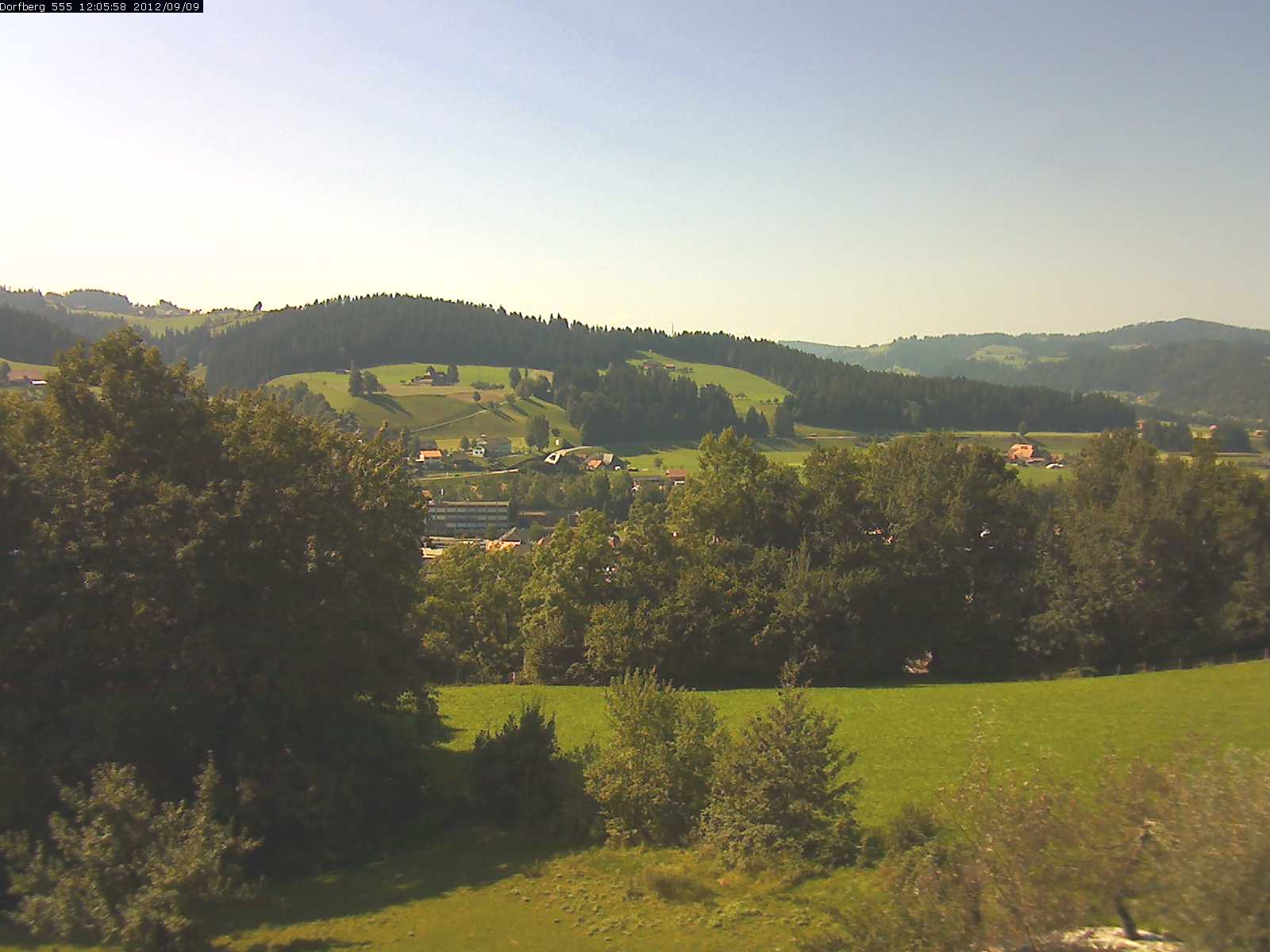 Webcam-Bild: Aussicht vom Dorfberg in Langnau 20120909-120600