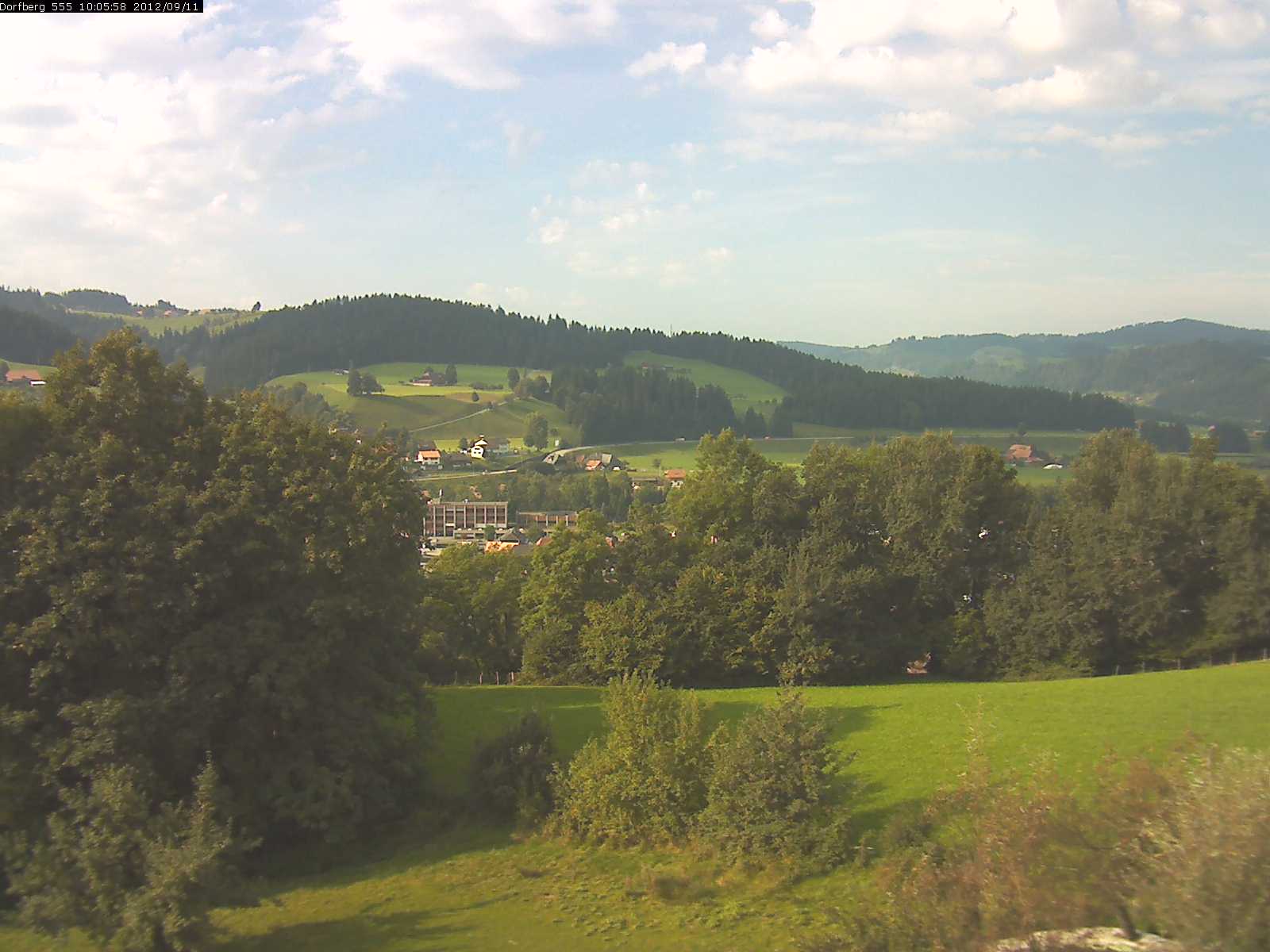 Webcam-Bild: Aussicht vom Dorfberg in Langnau 20120911-100600