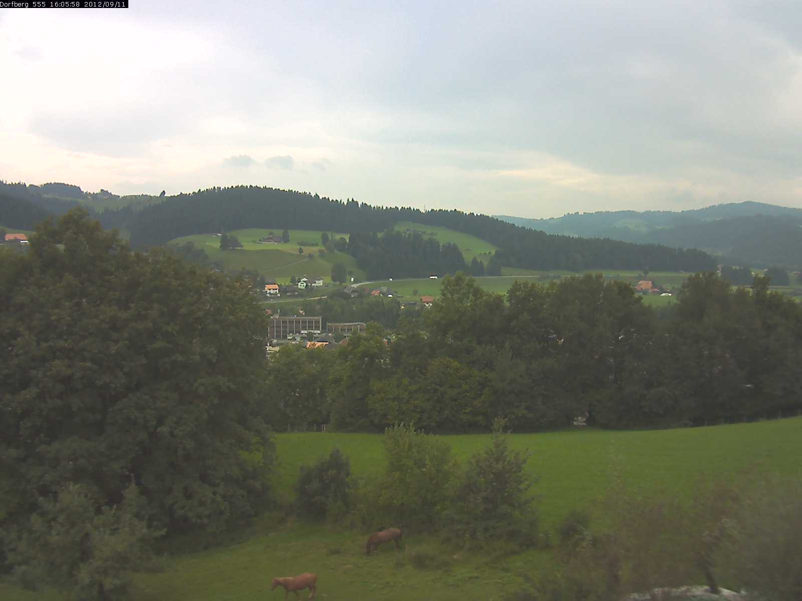 Webcam-Bild: Aussicht vom Dorfberg in Langnau 20120911-160600