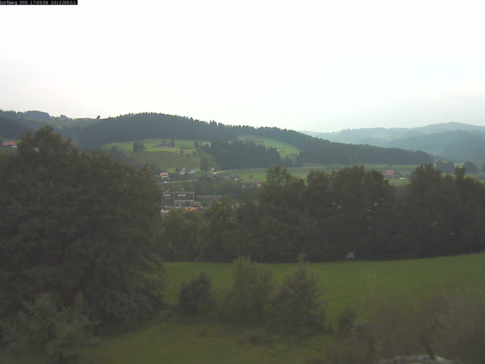 Webcam-Bild: Aussicht vom Dorfberg in Langnau 20120911-170600