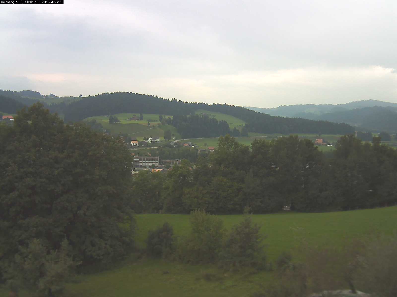 Webcam-Bild: Aussicht vom Dorfberg in Langnau 20120911-180600