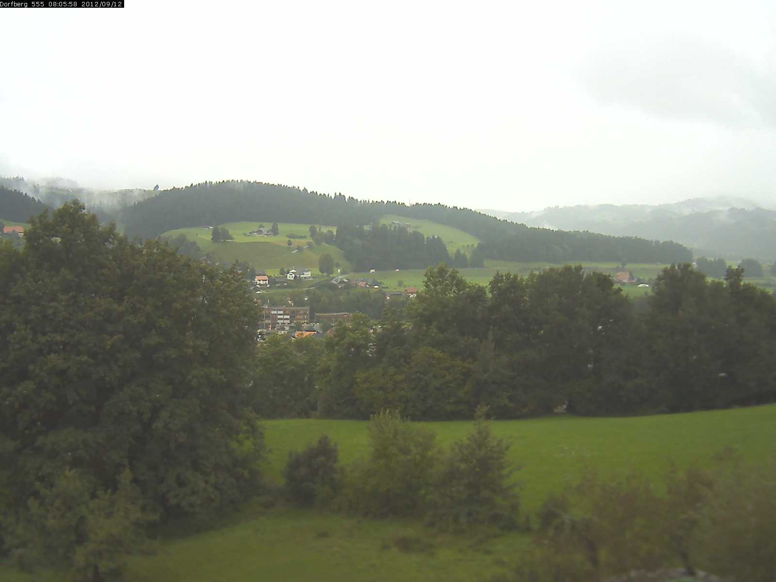 Webcam-Bild: Aussicht vom Dorfberg in Langnau 20120912-080600