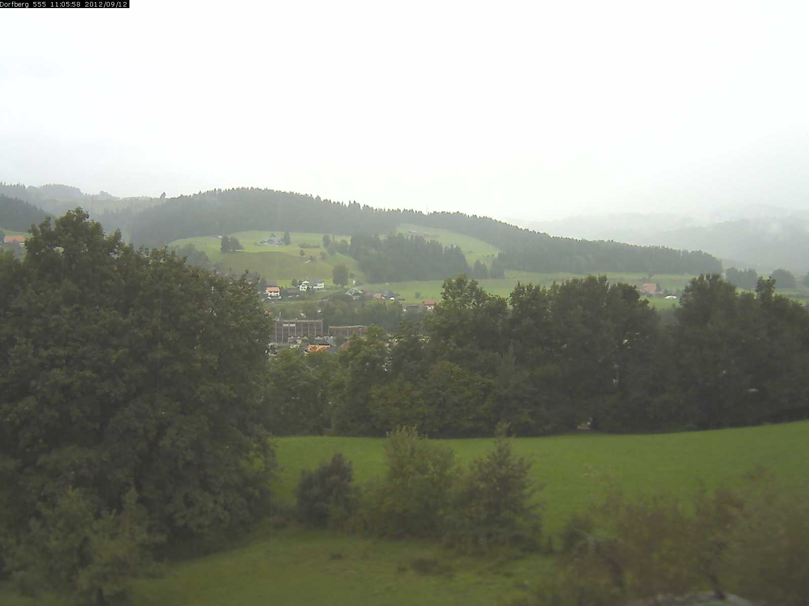 Webcam-Bild: Aussicht vom Dorfberg in Langnau 20120912-110600